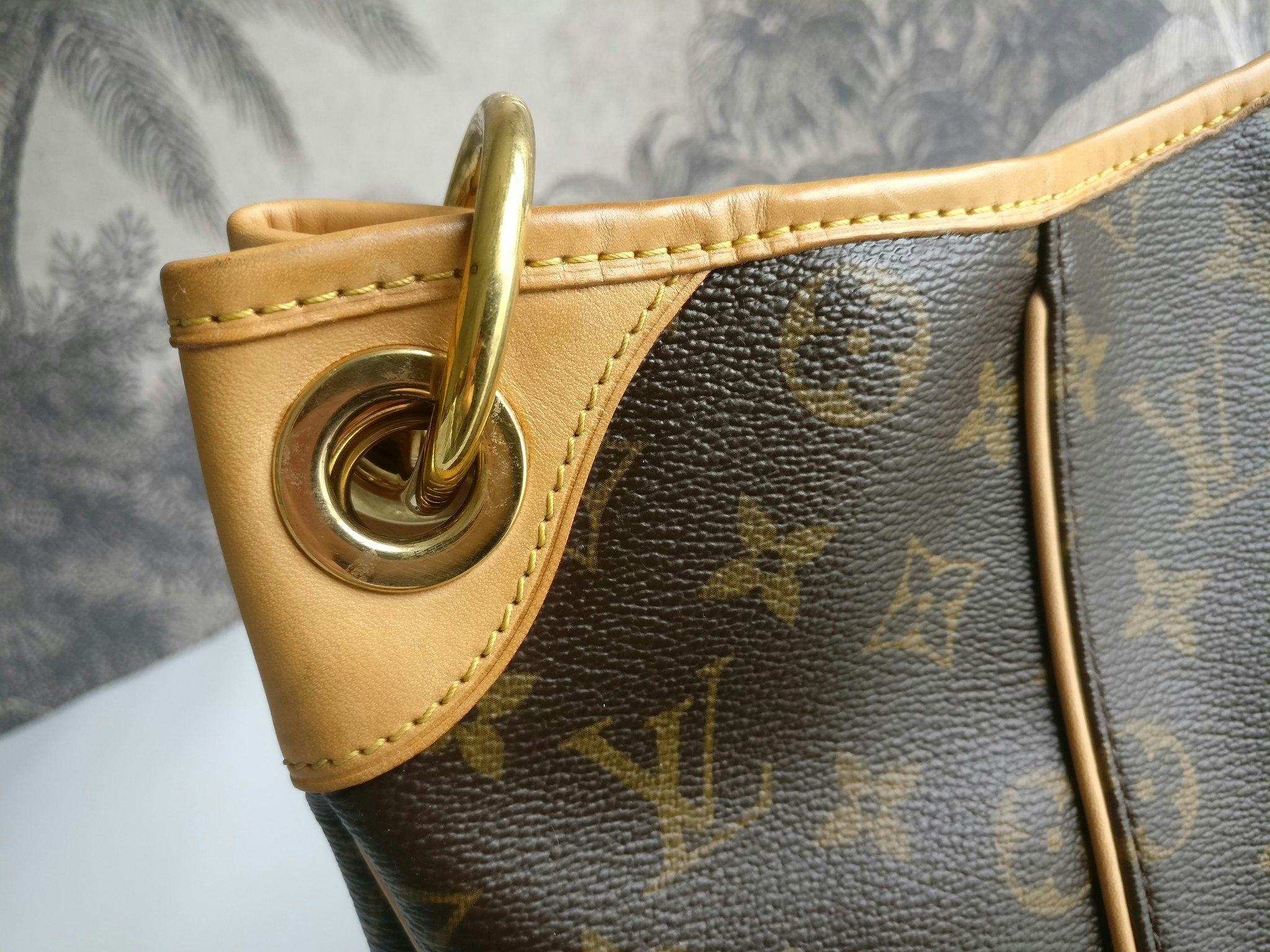 Louis Vuitton Galliera PM