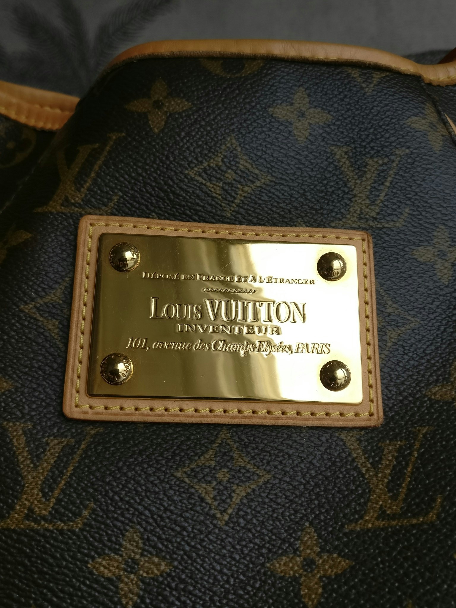 Louis Vuitton Galliera PM