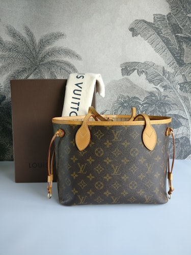 Louis Vuitton Sonatine M51902 Monogram Canvas Hand Bag with added chain A765