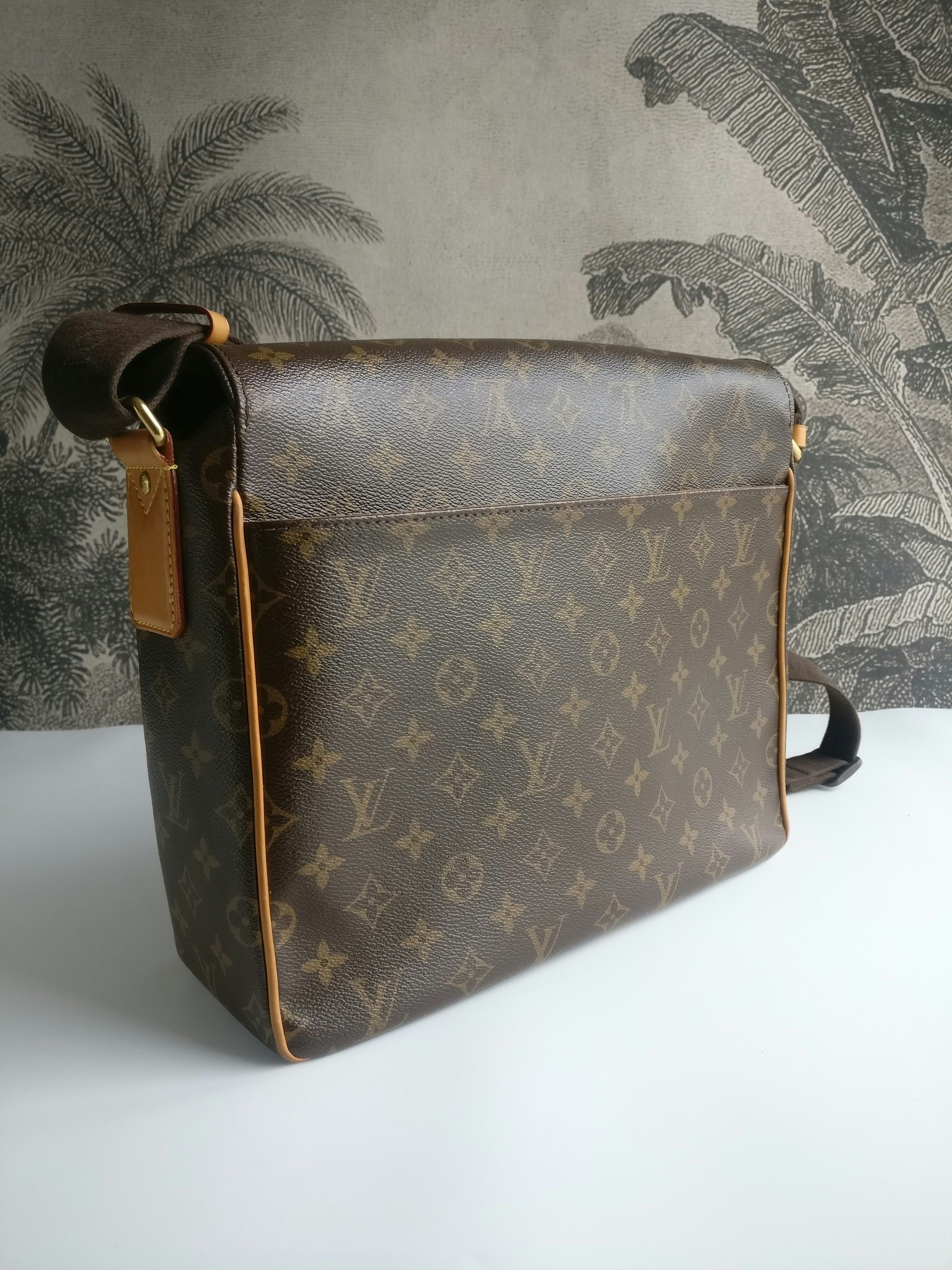 Louis Vuitton Valmy MM