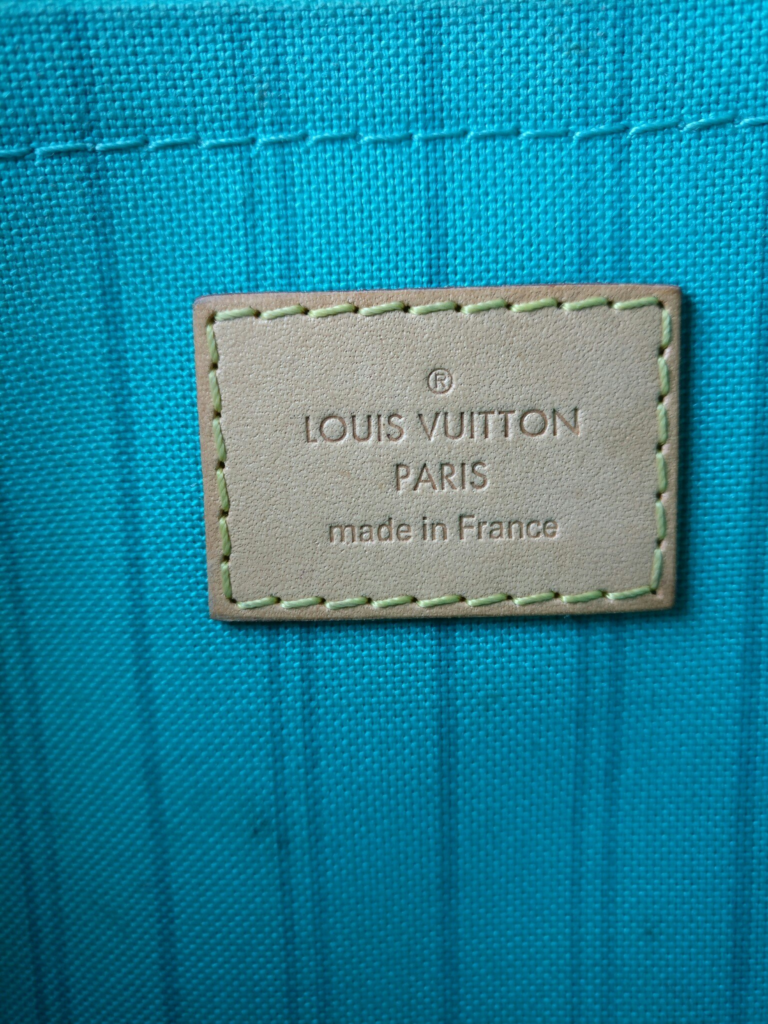 Neverfull pouch limited edition V summer collection