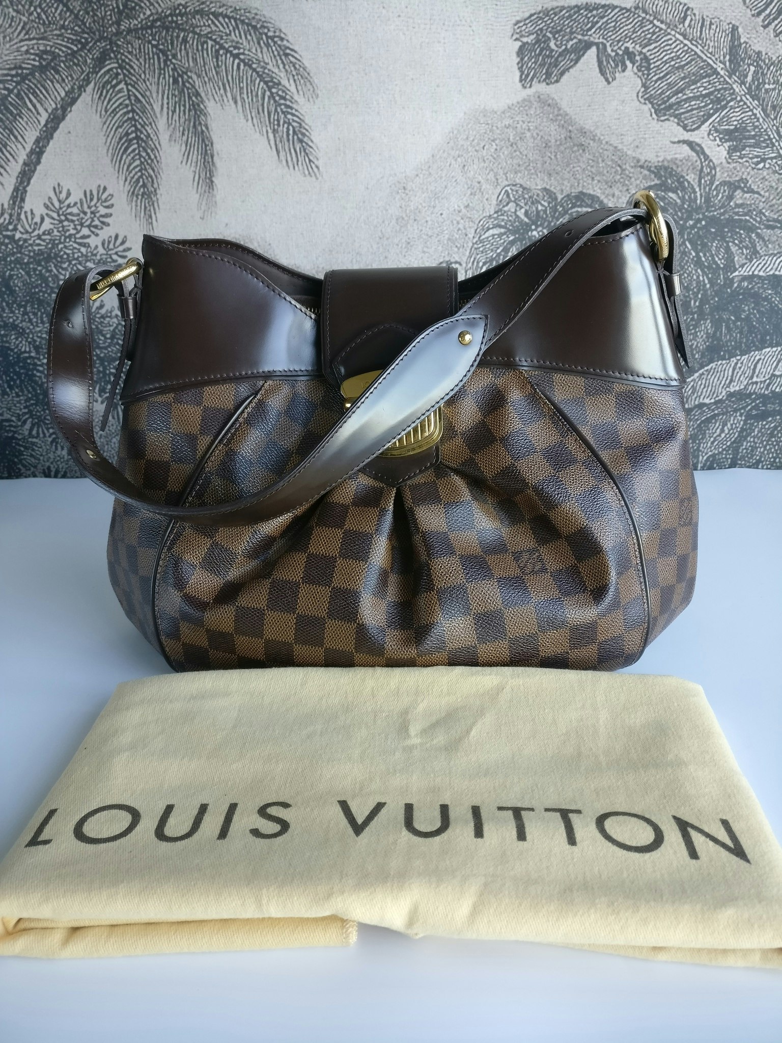 Louis Vuitton Sistina MM