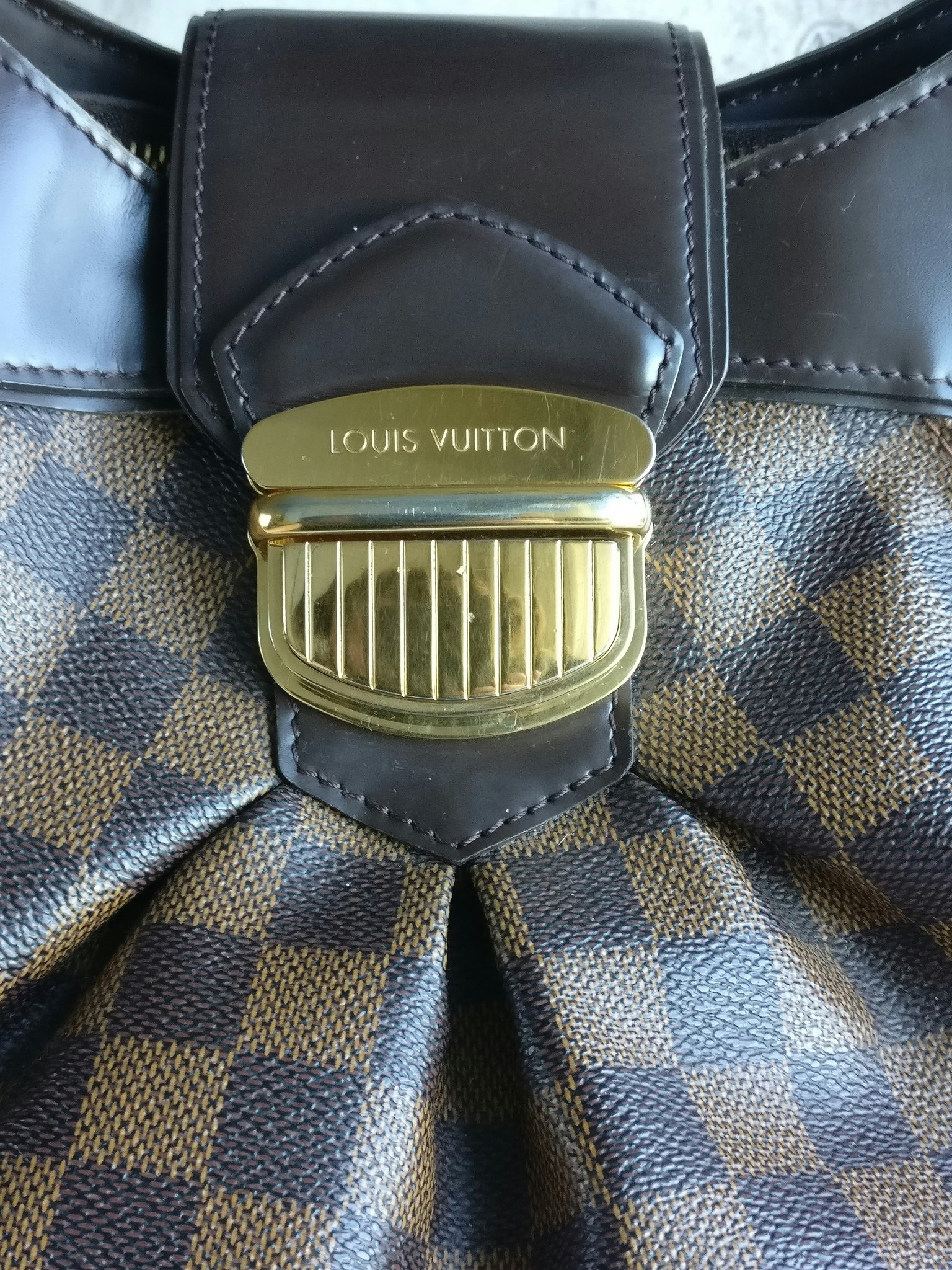 Louis Vuitton Sistina MM