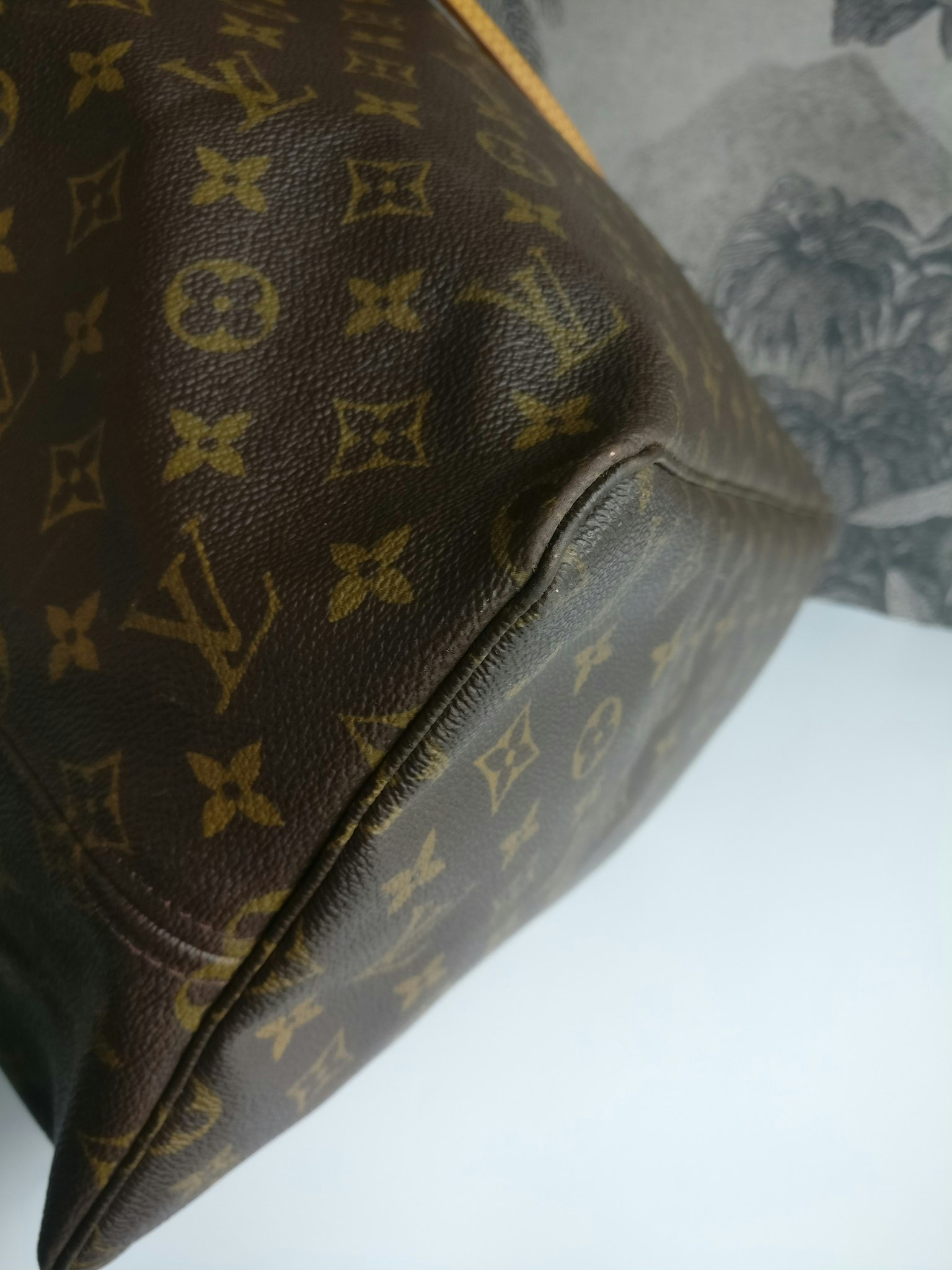 Louis Vuitton Neverfull GM comes with box, dust cover & original receipt!!!  This bag is in PRISTINE condition!!! Neverfull priced at $1,395 Sarah  wallet, By Back on the Rack Upscale Resale