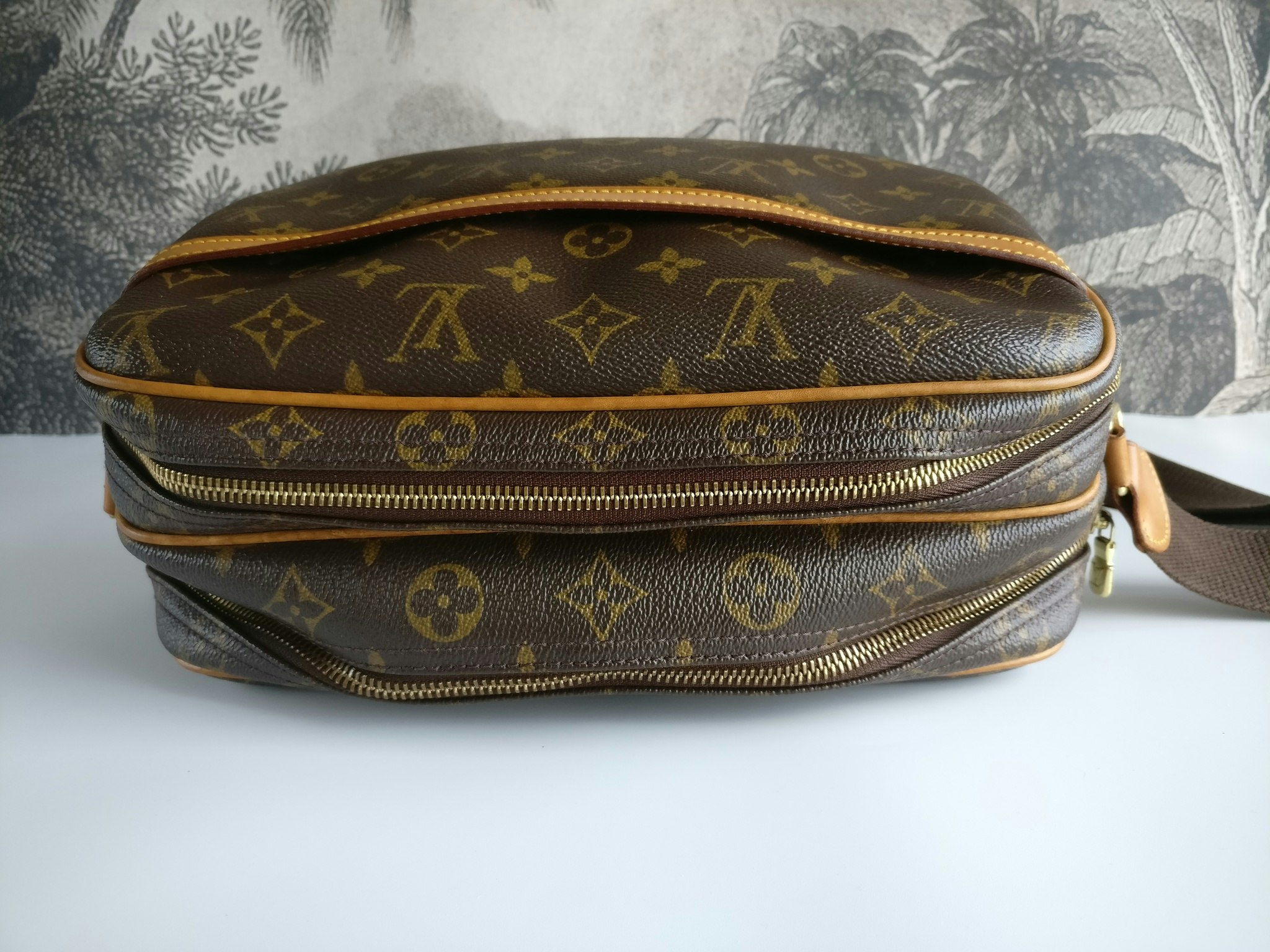 Louis Vuitton Monogram Reporter PM – THE BAG