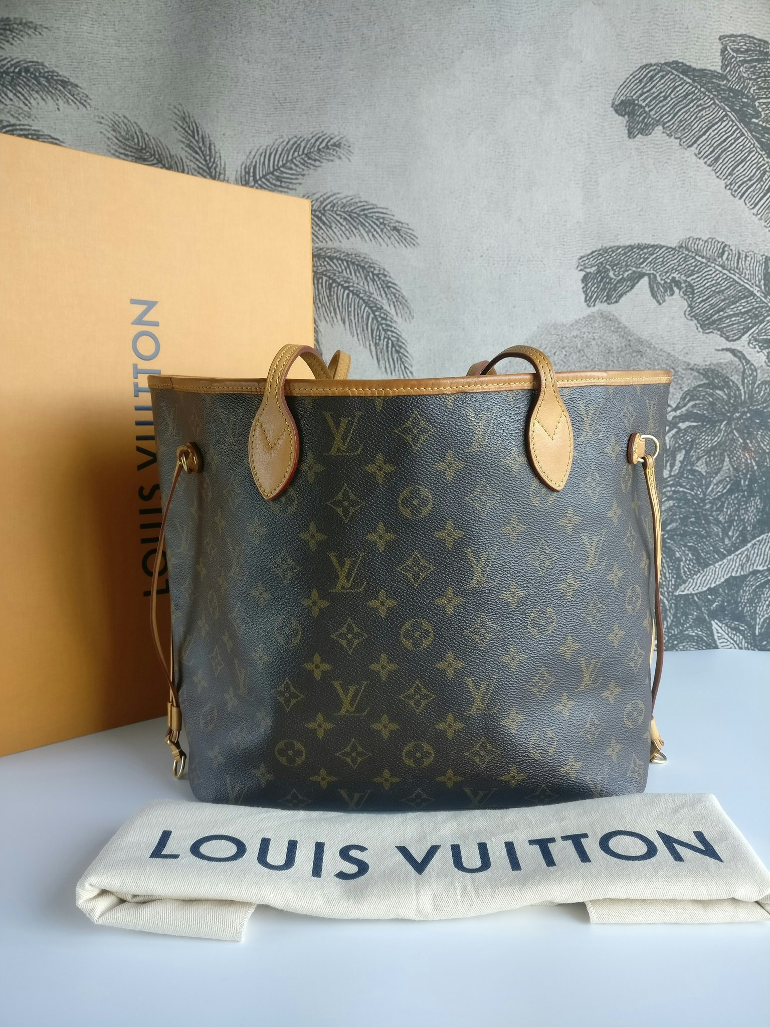 Louis Vuitton Neverfull MM