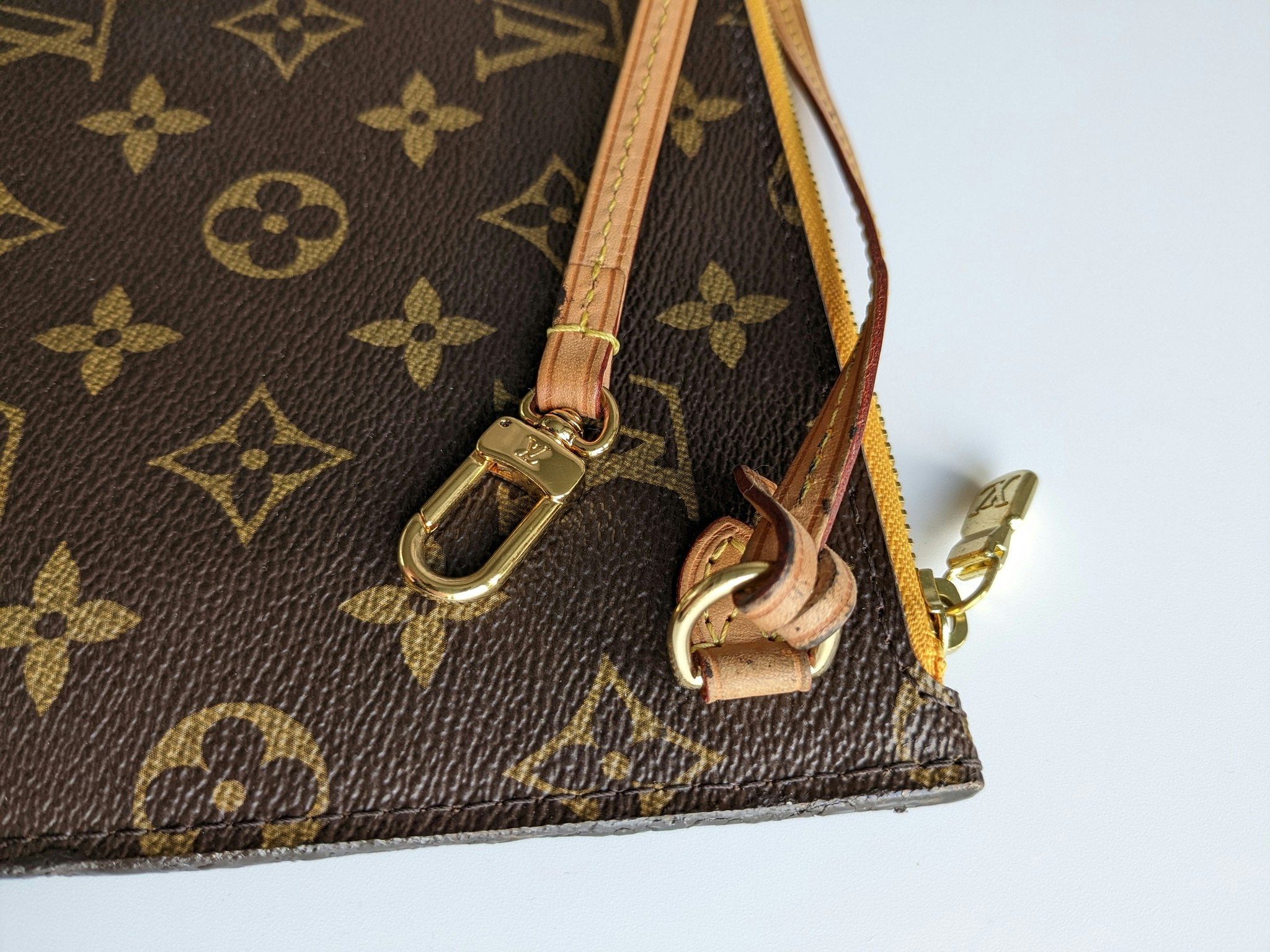 Neverfull MM pochette mimosa limited edition