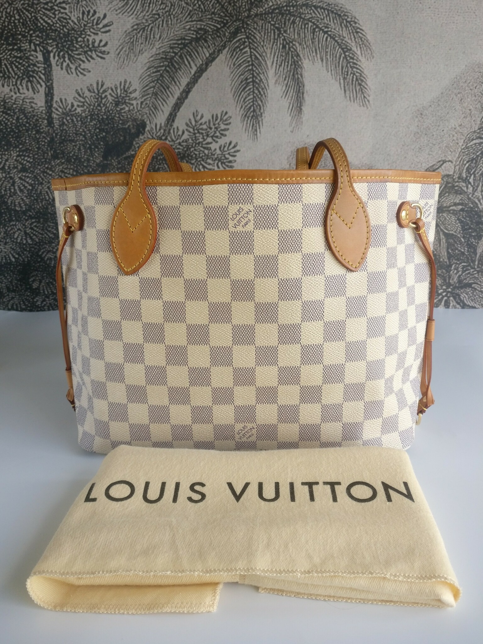 Louis Vuitton - Damier Azur Neverfull PM