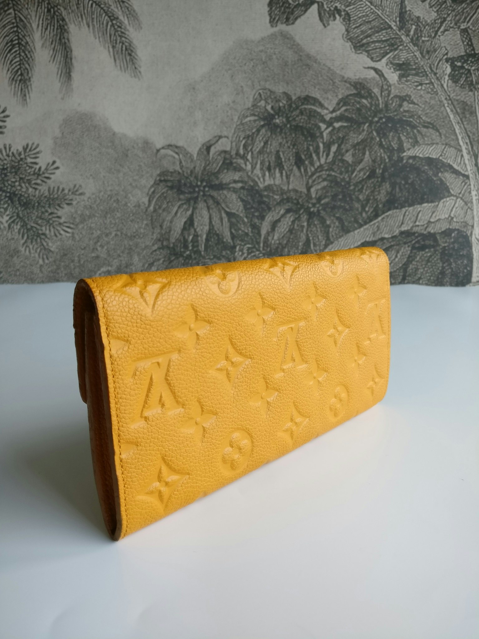 Louis Vuitton Empreinte Portefeuille Curieuse wallet