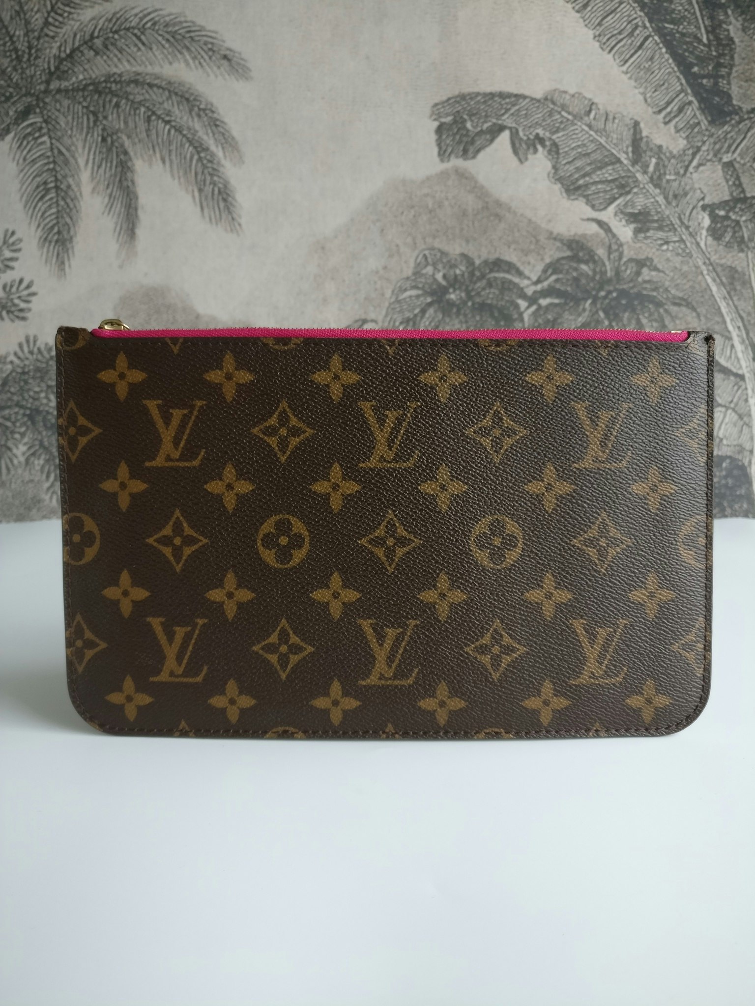 Louis Vuitton Neverfull MM Monogram Pivoine - LVLENKA Luxury