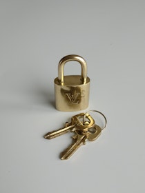 Louis Vuitton padlock no. 320 & 2 keys
