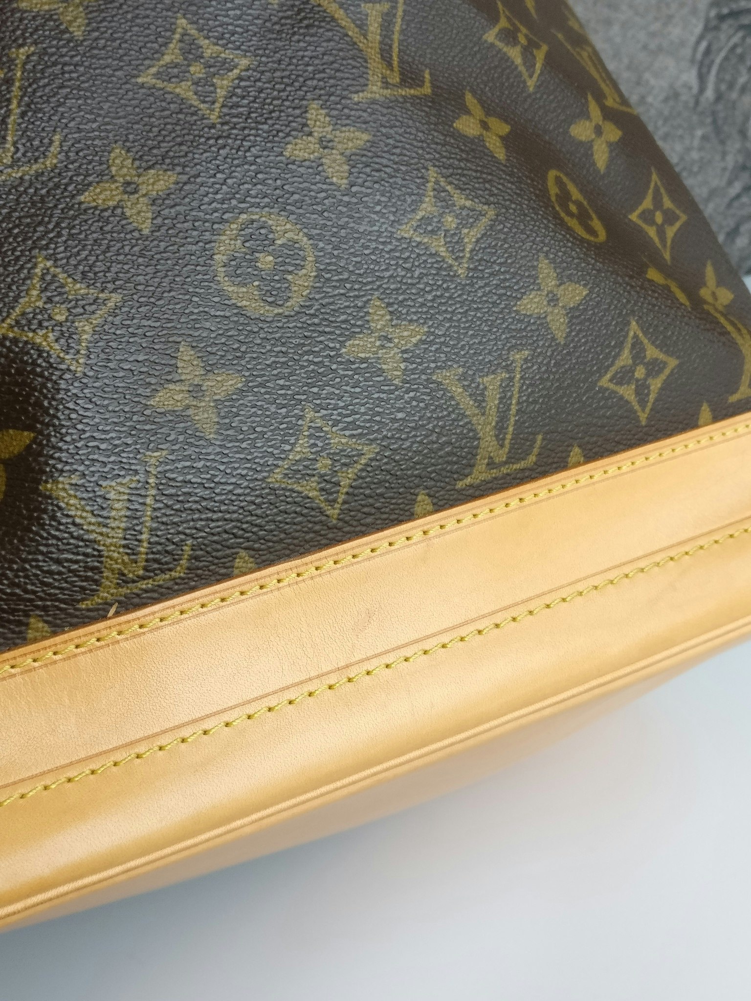 How To Get Water Stains Out Of Louis Vuitton Leather