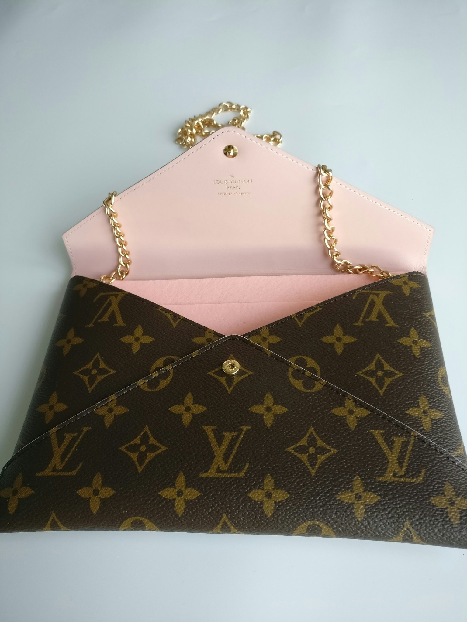 Louis Vuitton Kirigami L with insert and chain