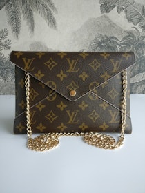 Louis Vuitton Kirigami L with insert and chain