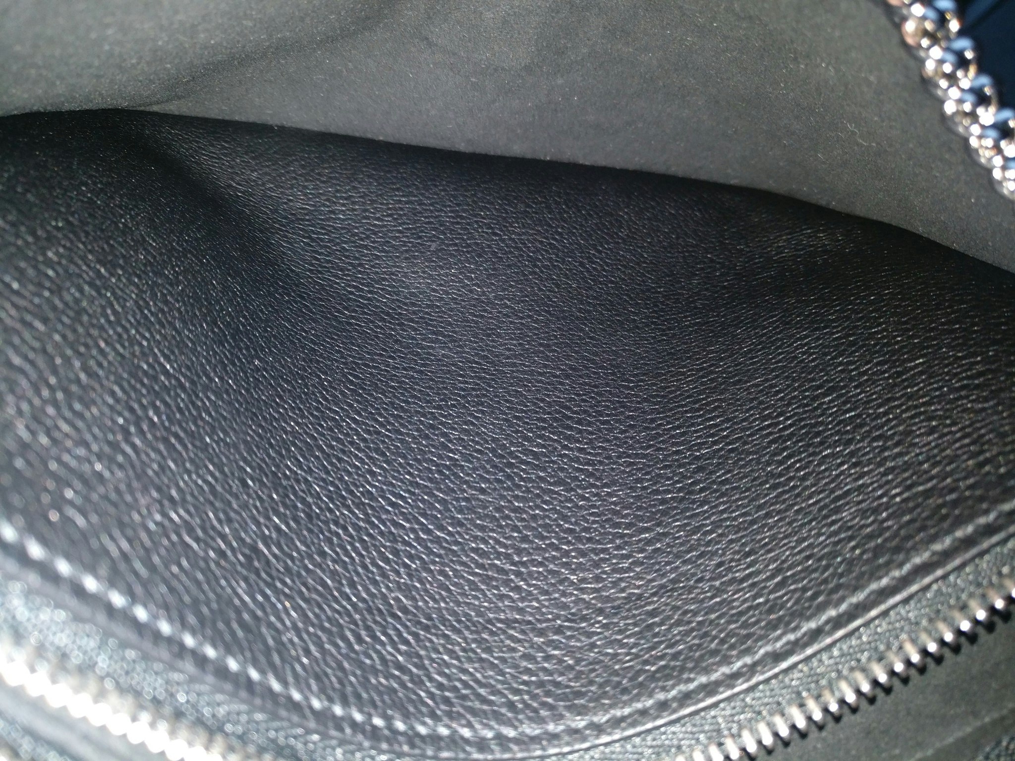 Louis Vuitton MyLockMe Pochette