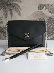 Louis Vuitton MyLockMe Pochette