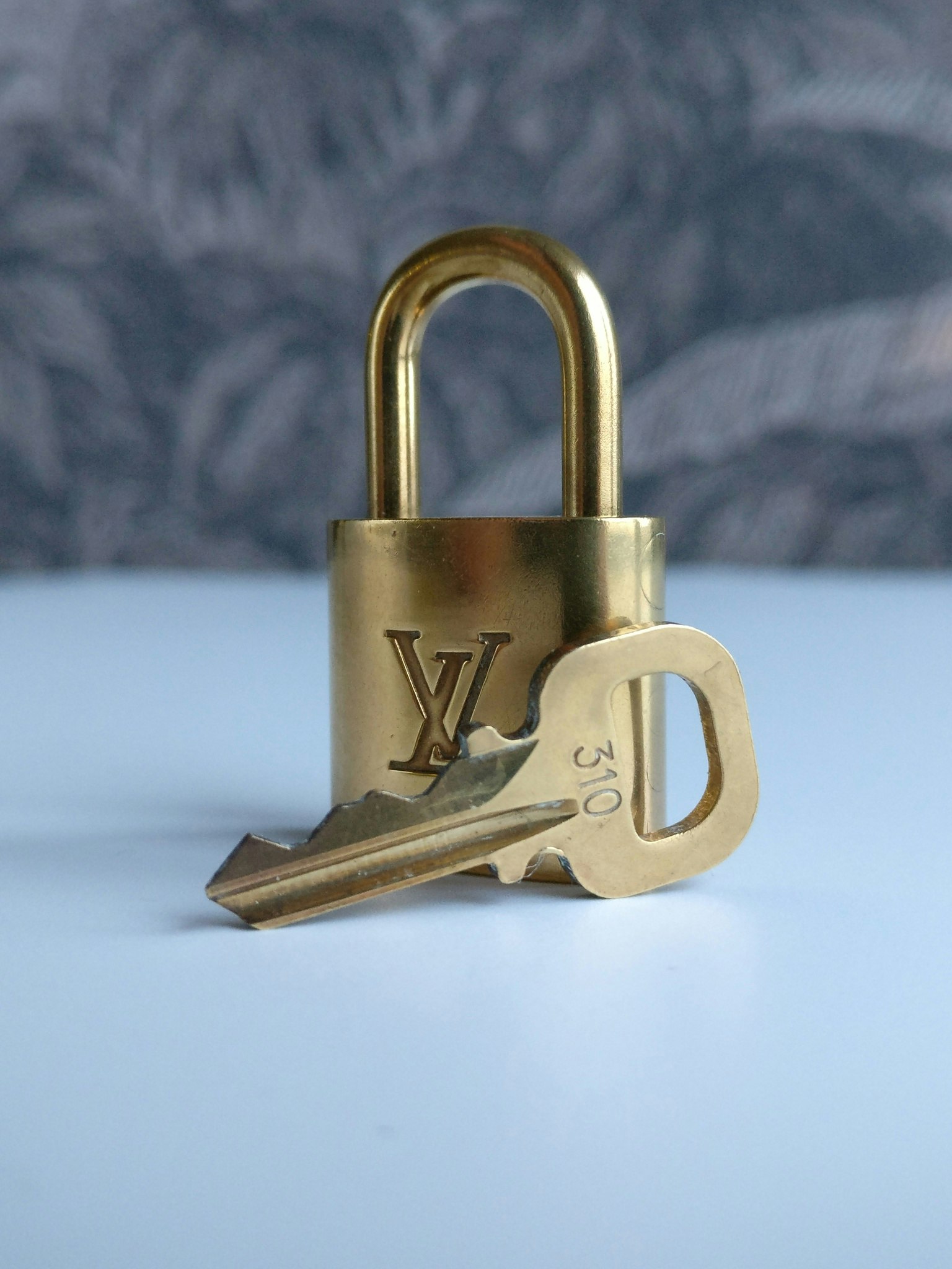 Louis Vuitton Padlock and One Key 302 Bag Charm Lock Silver 