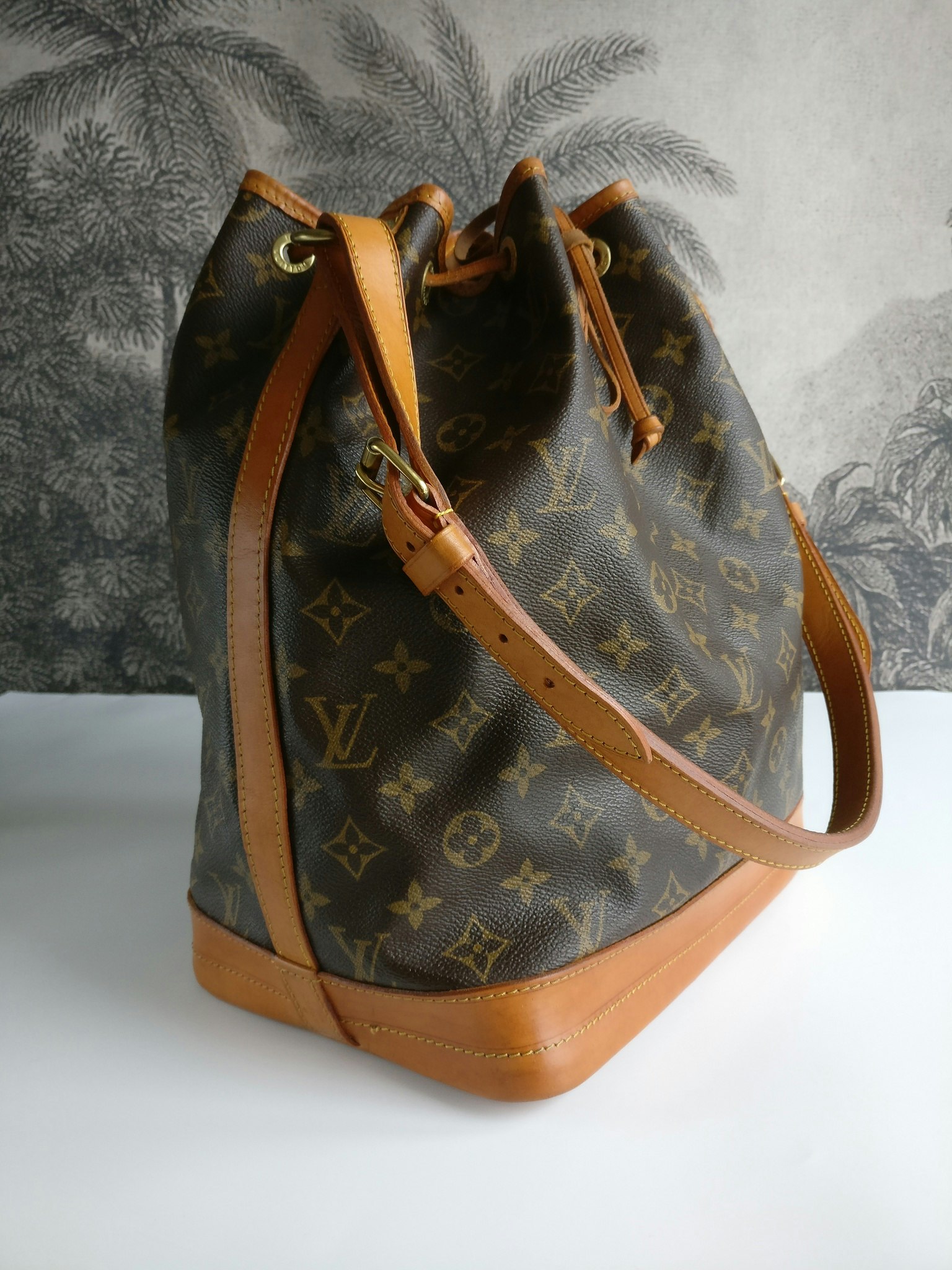 Noe Louis Vuitton Bag Noé GM Grande Monogram Brown Gold hardware Leather  Cotton ref.446973 - Joli Closet