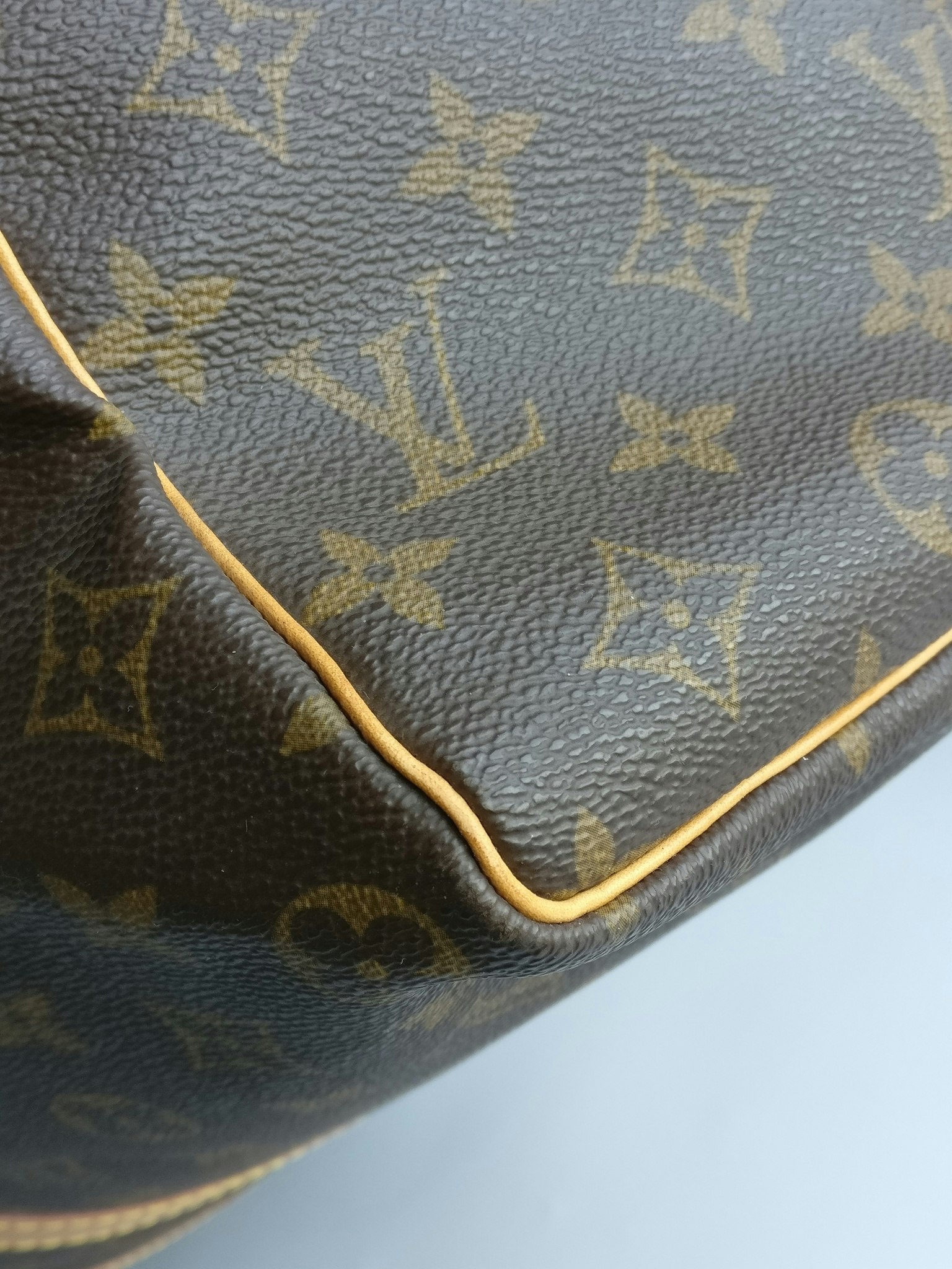 Louis Vuitton Keepall 50