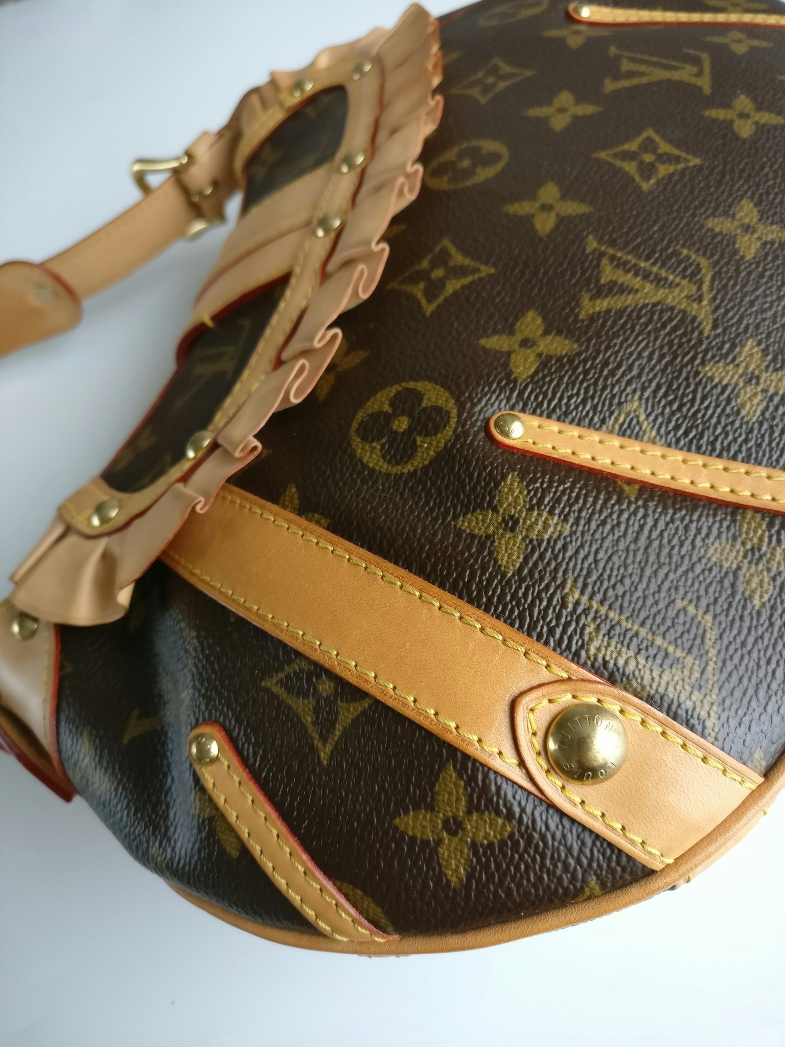 Louis Vuitton Leonor Small Shoulder Bag in Monogram - SOLD