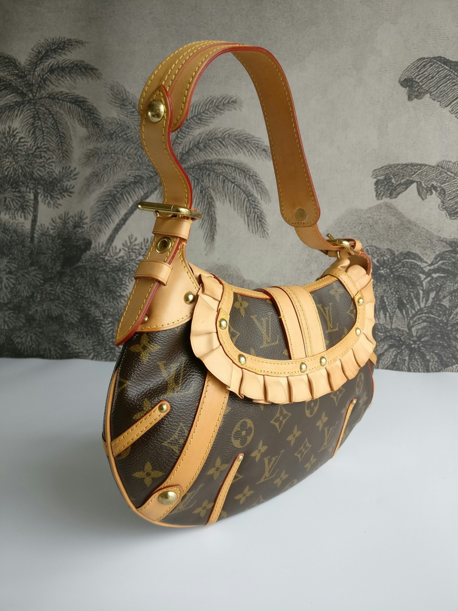 Louis Vuitton Leonor