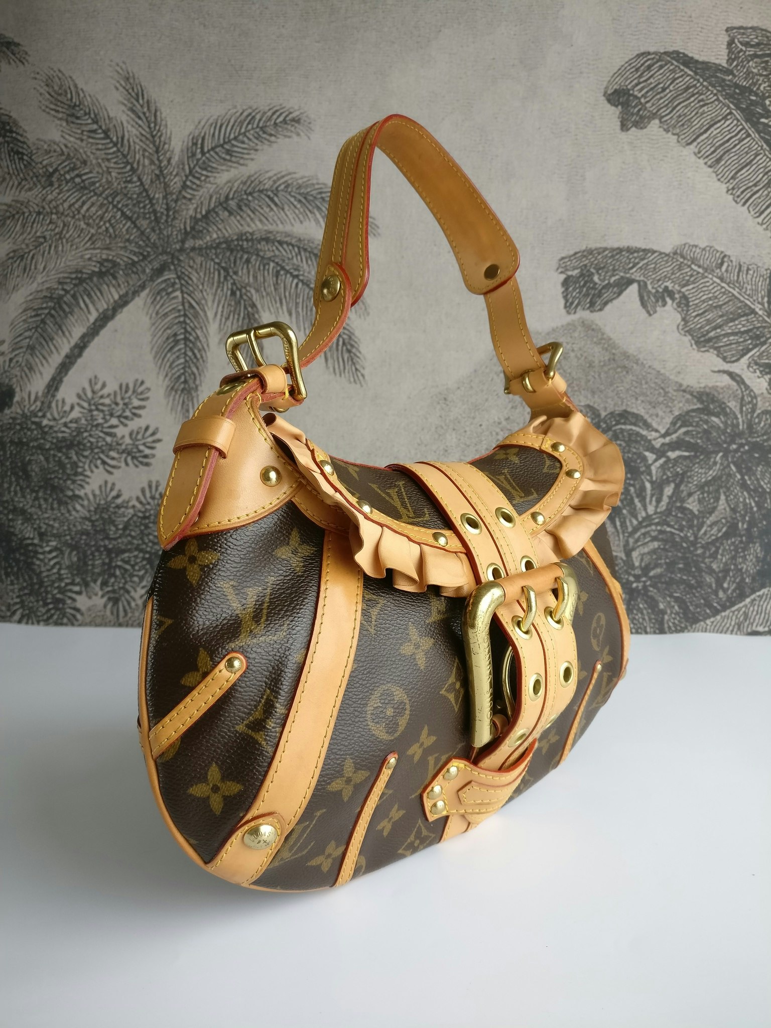 Louis Vuitton, Bags, Louis Vuitton Pleated Leonor Monogram Canvas Leather Handbag  Purse