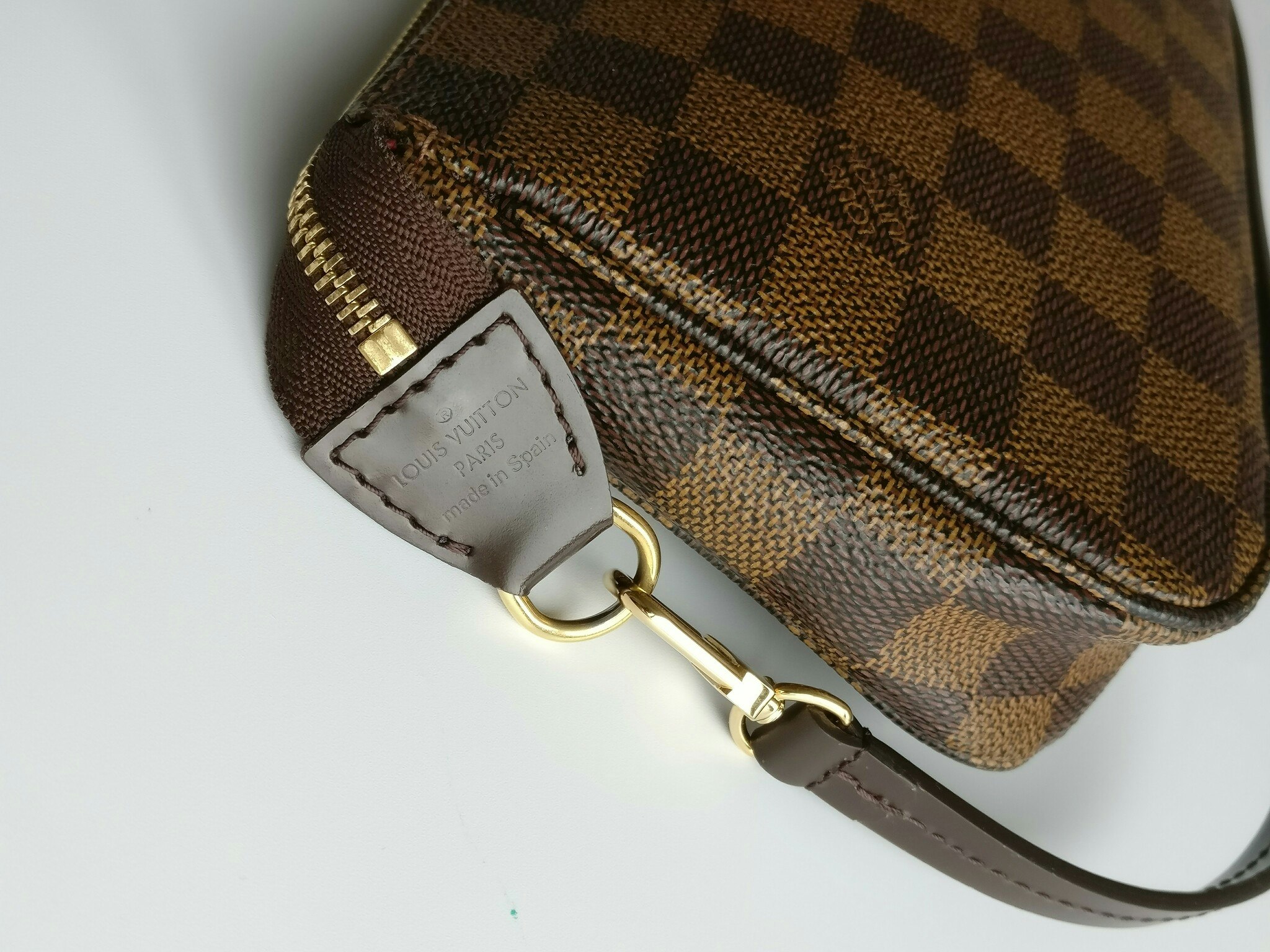 Louis Vuitton Pochette Accessoires damier ebene