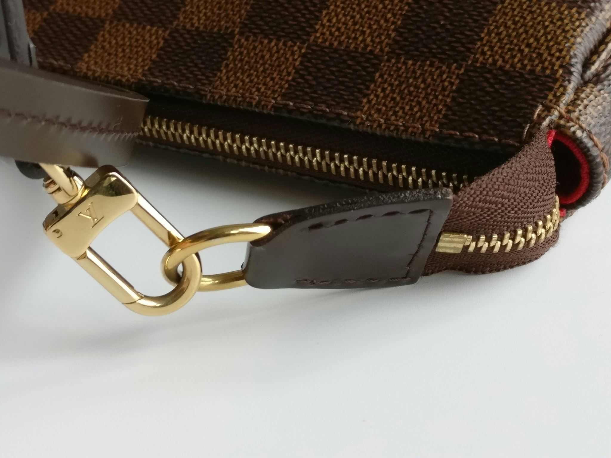 Louis Vuitton Pochette Accessoires damier ebene