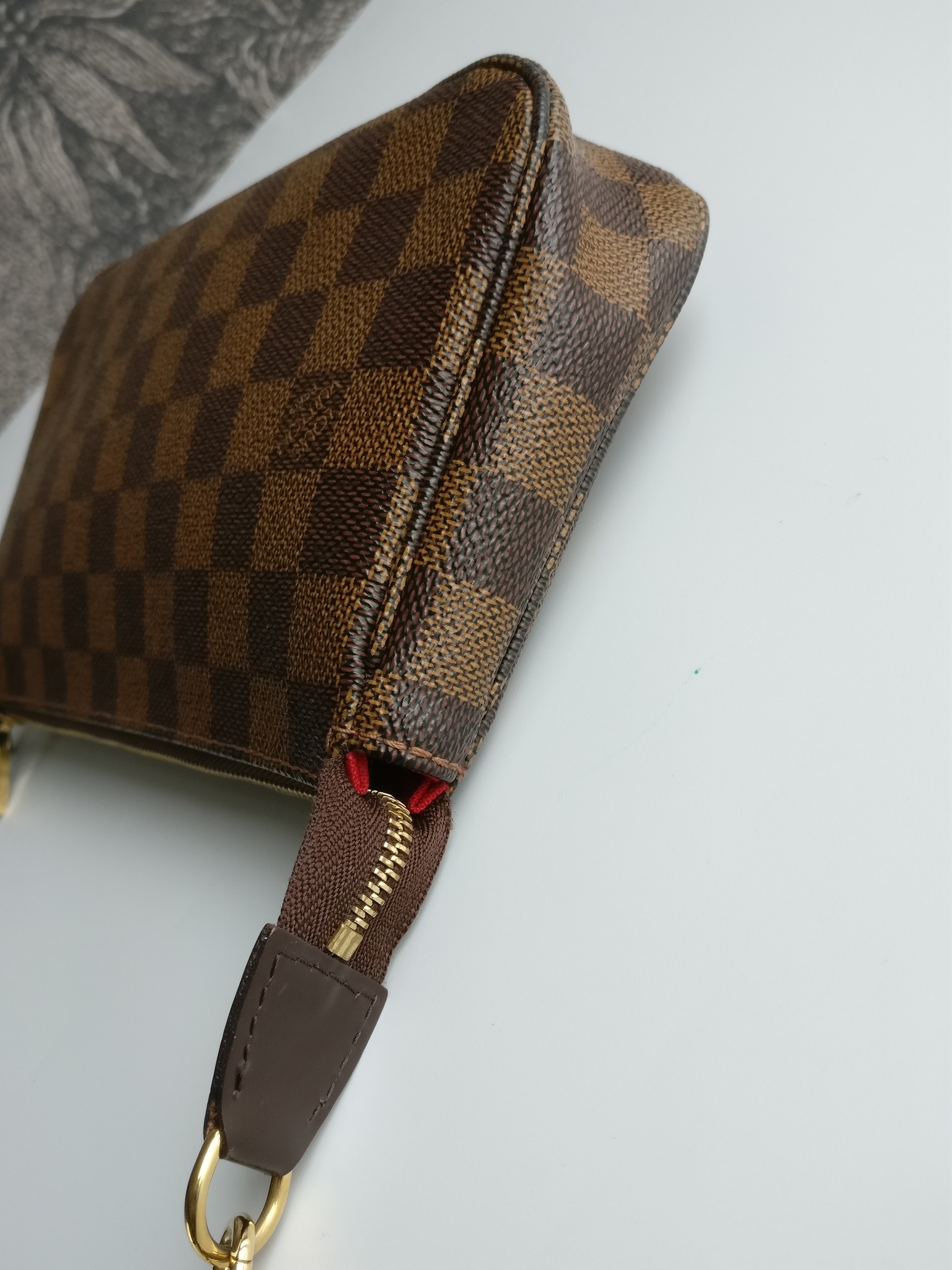 Was never into Damier Ebene but I found an immaculate Pochette Accessoires  on  (made in 2017 right before it was discontinued) & got lucky &  snagged a key cles recently on
