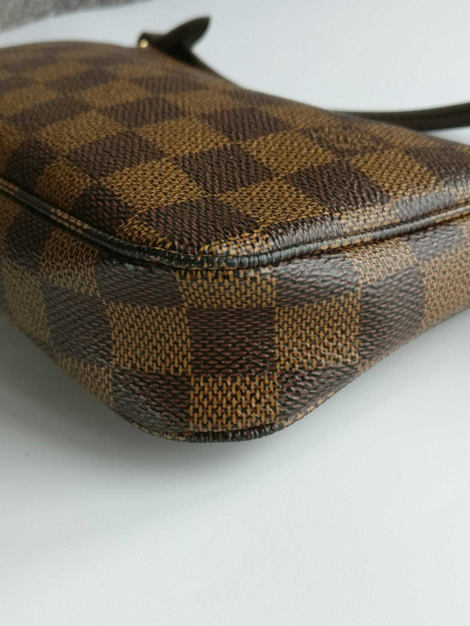 Louis Vuitton Pochette Accessoires damier ebene