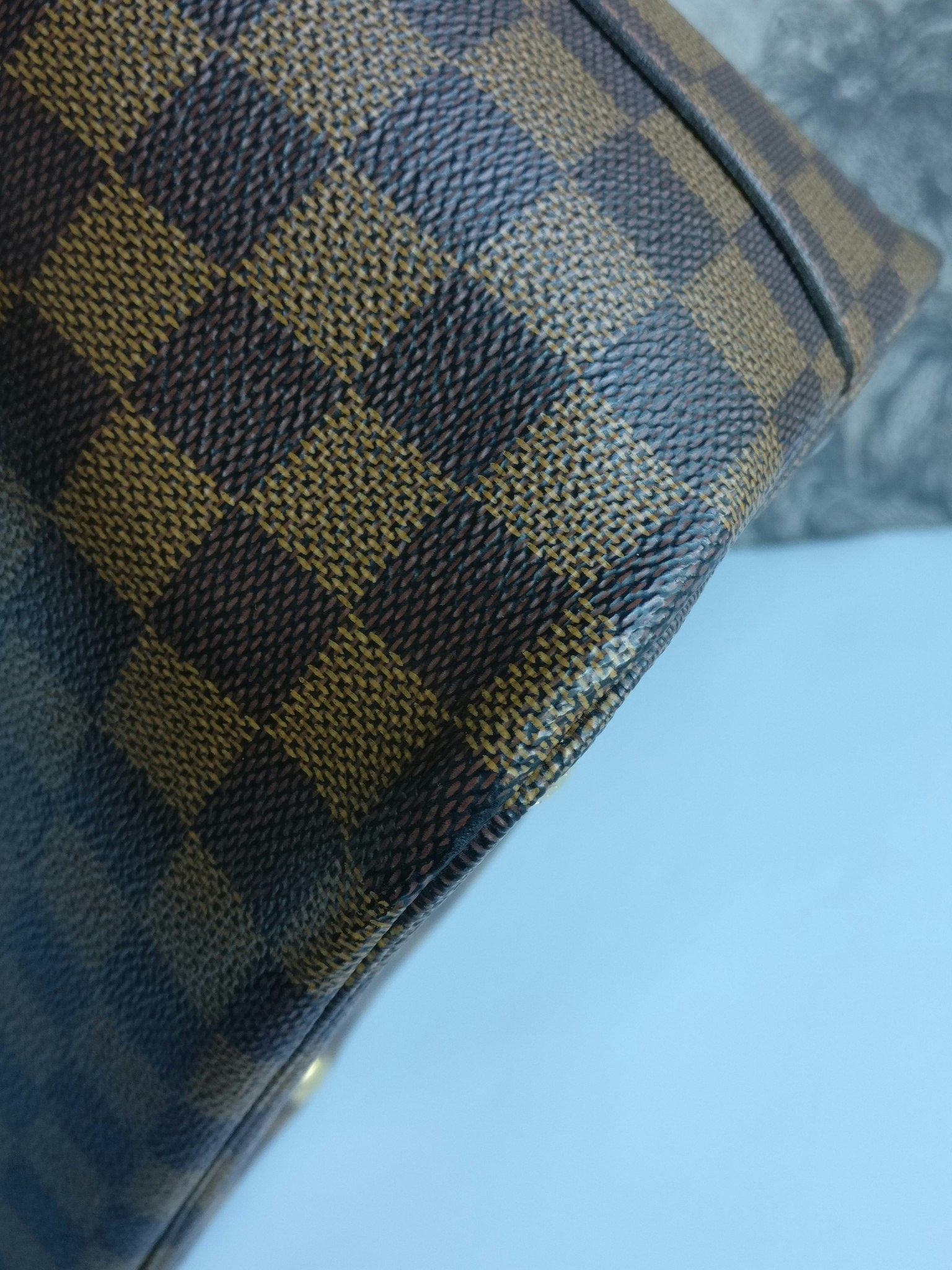 Louis Vuitton Belmont Tote Damier Ebene