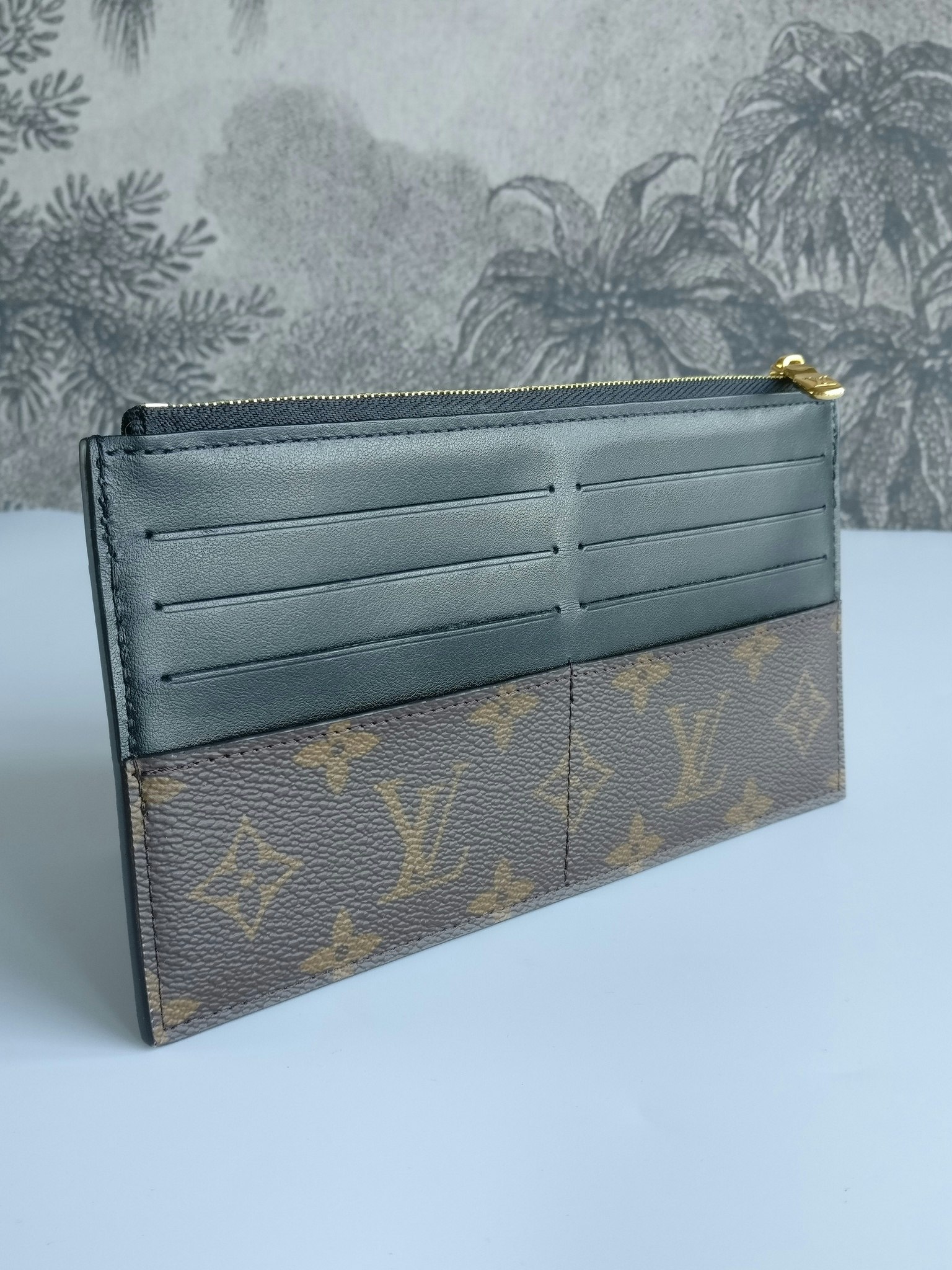 Louis Vuitton Slim Purse Reverse Monogram Canvas - ShopStyle Wallets & Card  Holders