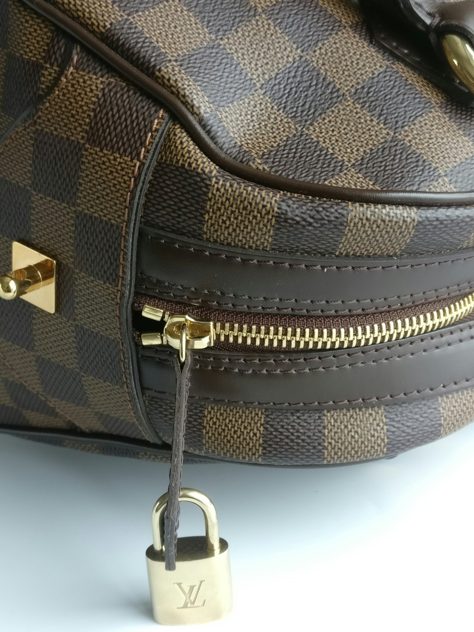 Authenticated Used LOUIS VUITTON Louis Vuitton Damier Duomo shoulder bag  N41425 