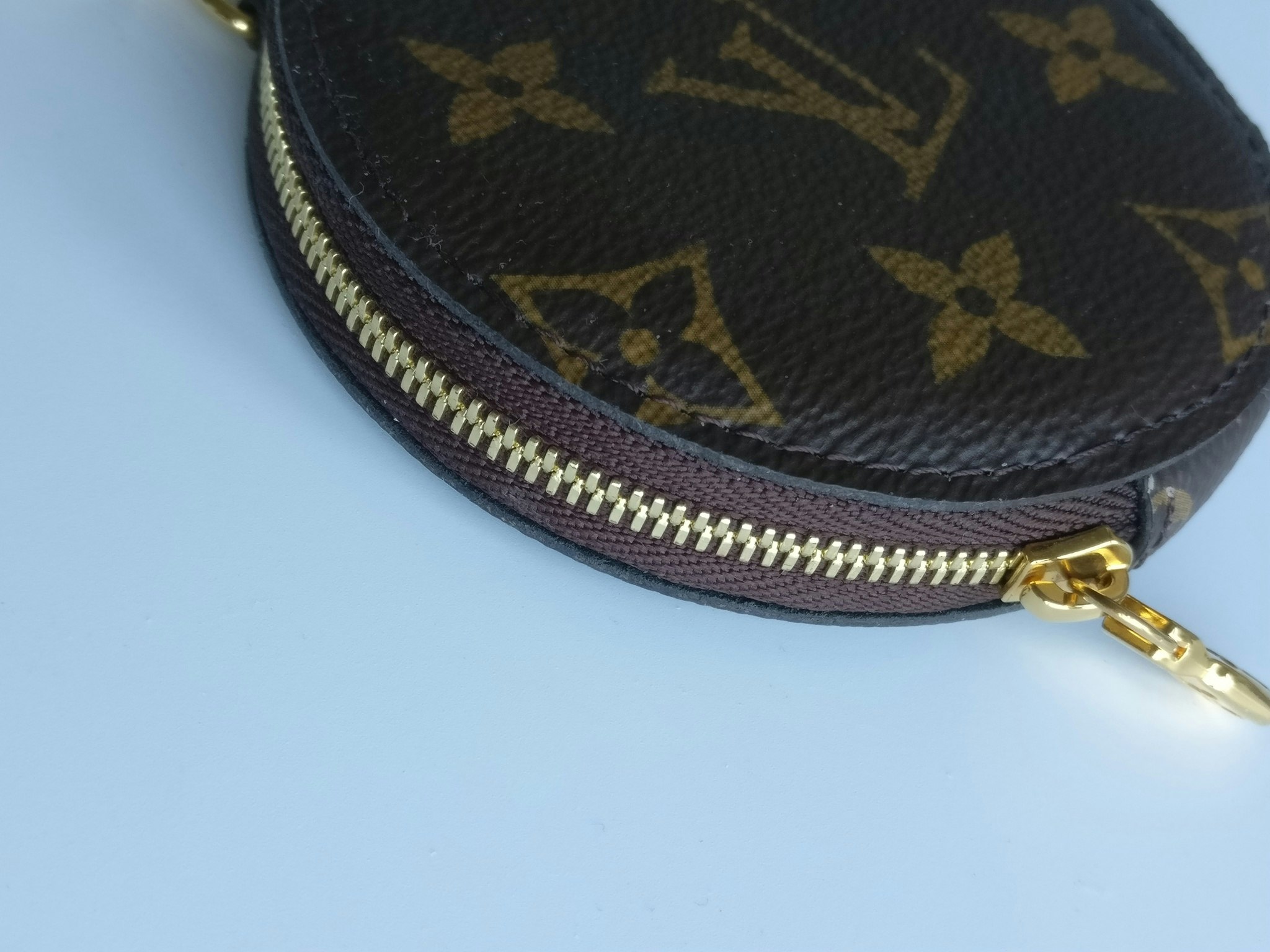 HOW TO TELL REAL VS FAKE LOUIS VUITTON COIN POUCH 
