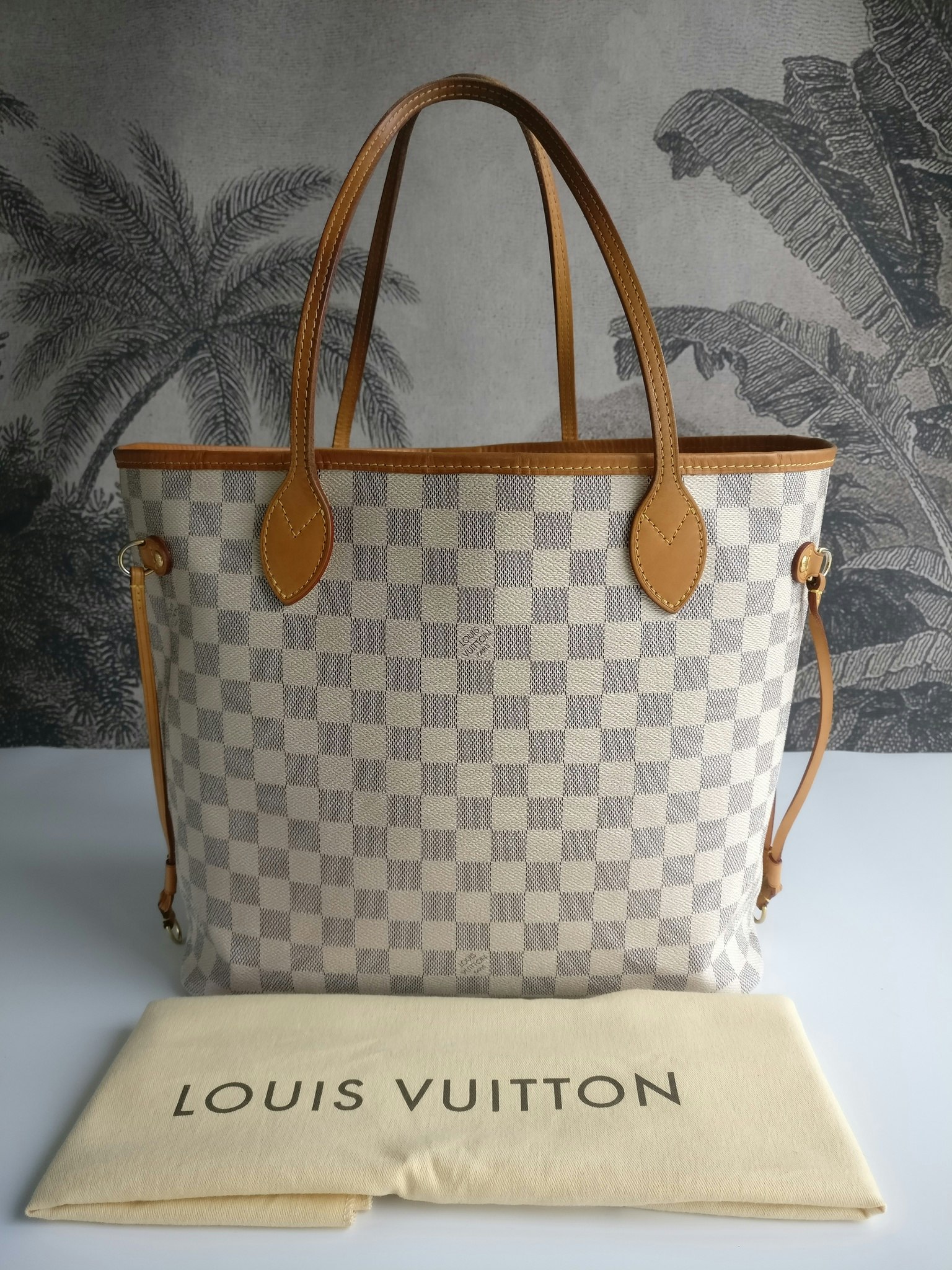 Louis Vuitton Neverfull MM Tote in Damier Azur, Mint Condition