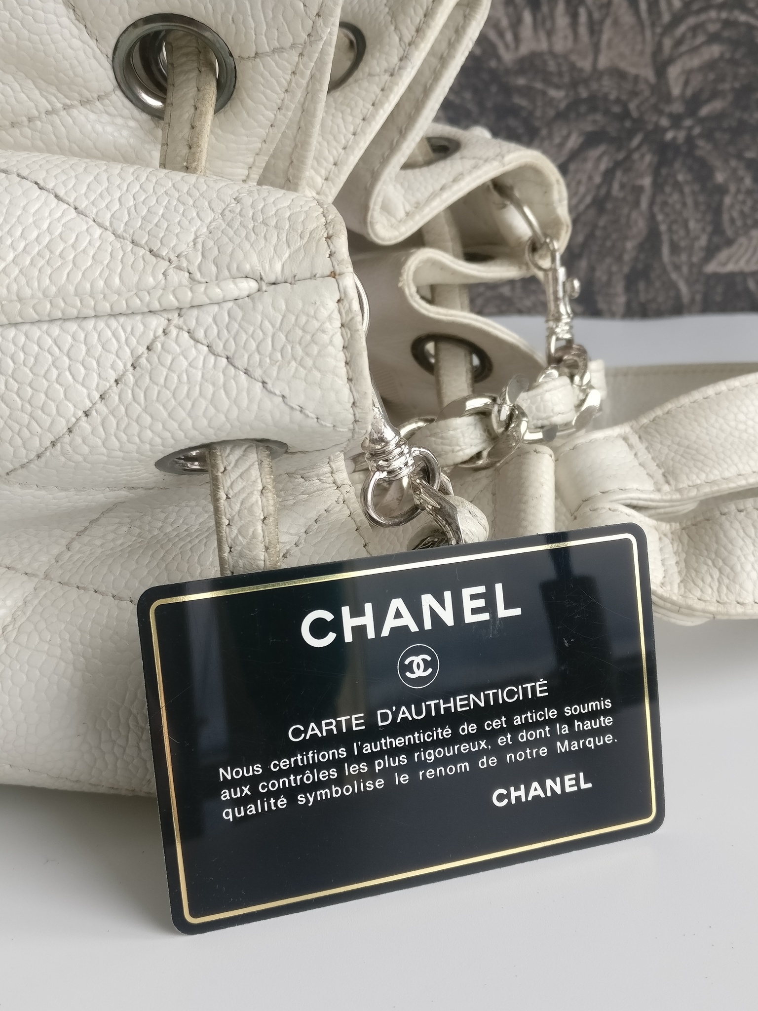 55 172 bilder fotografier och illustrationer med Chanel Bag Street Style   Getty Images