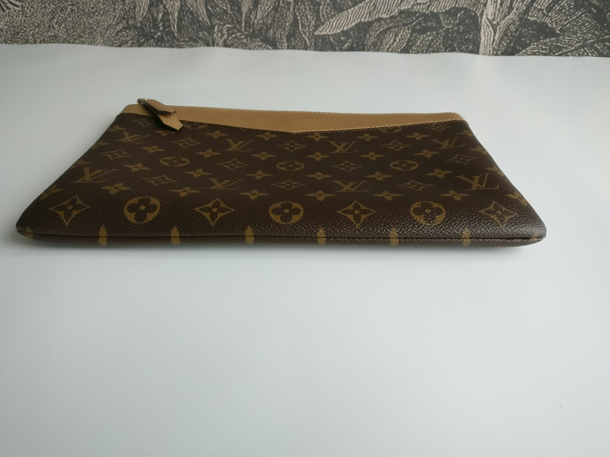 Louis Vuitton Daily Pouch