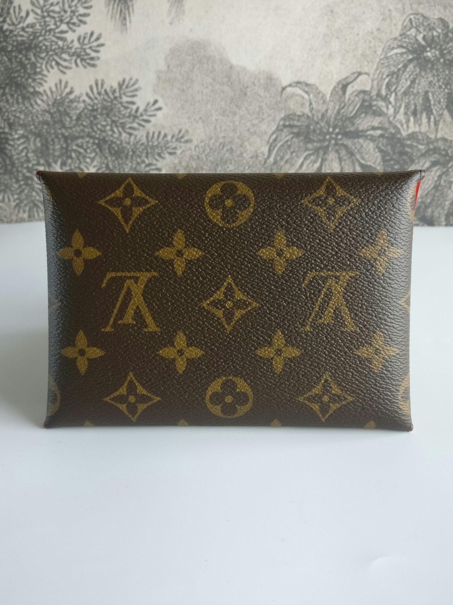 Louis Vuitton Kirigami M