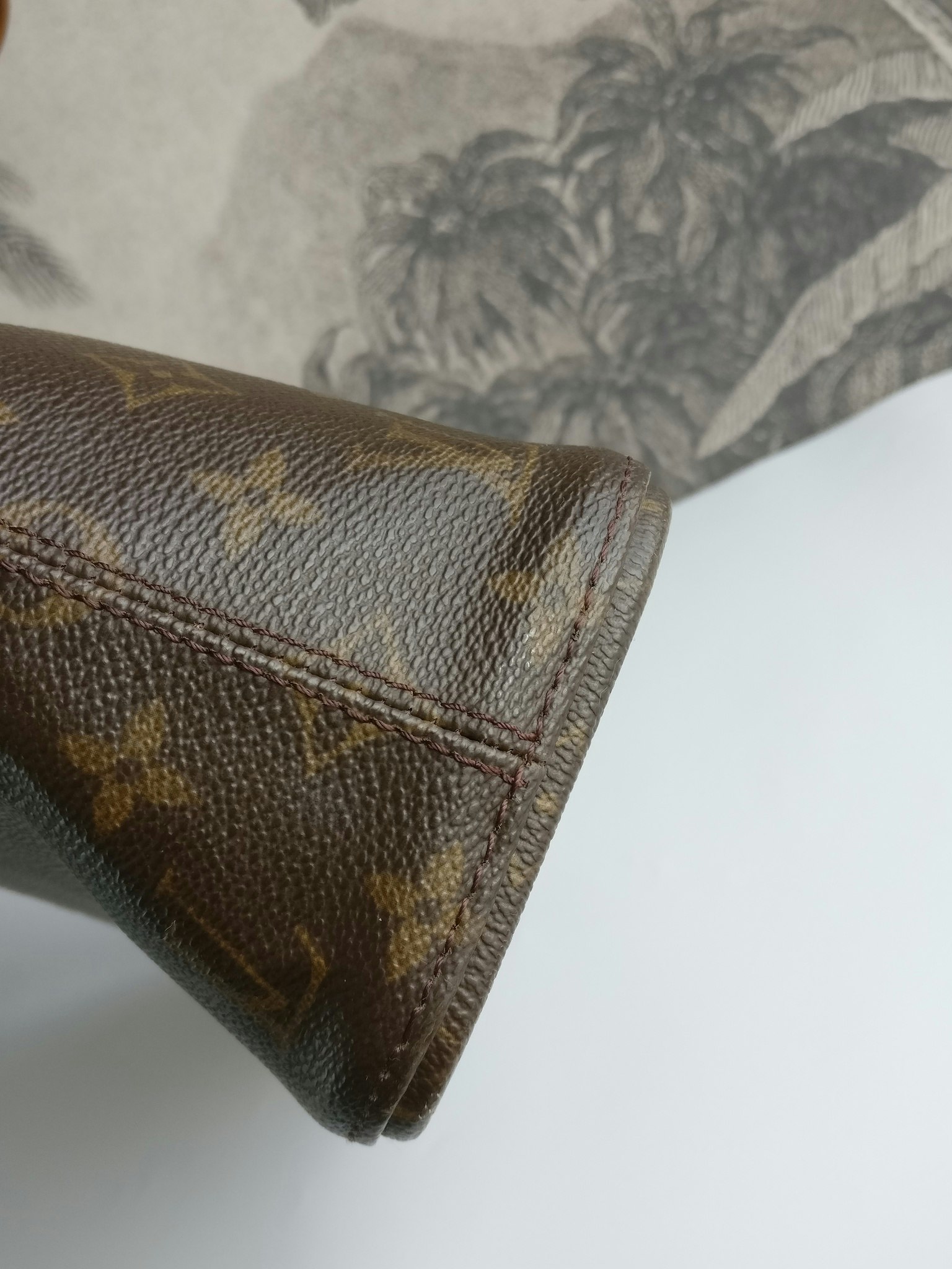 Louis Vuitton Luco shoulder bag