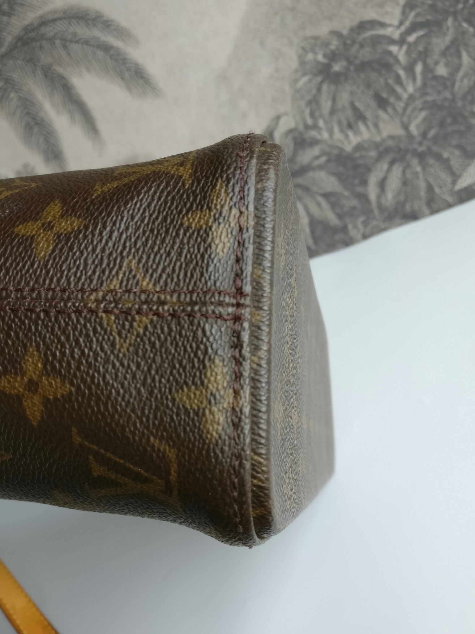 Louis Vuitton Luco shoulder bag