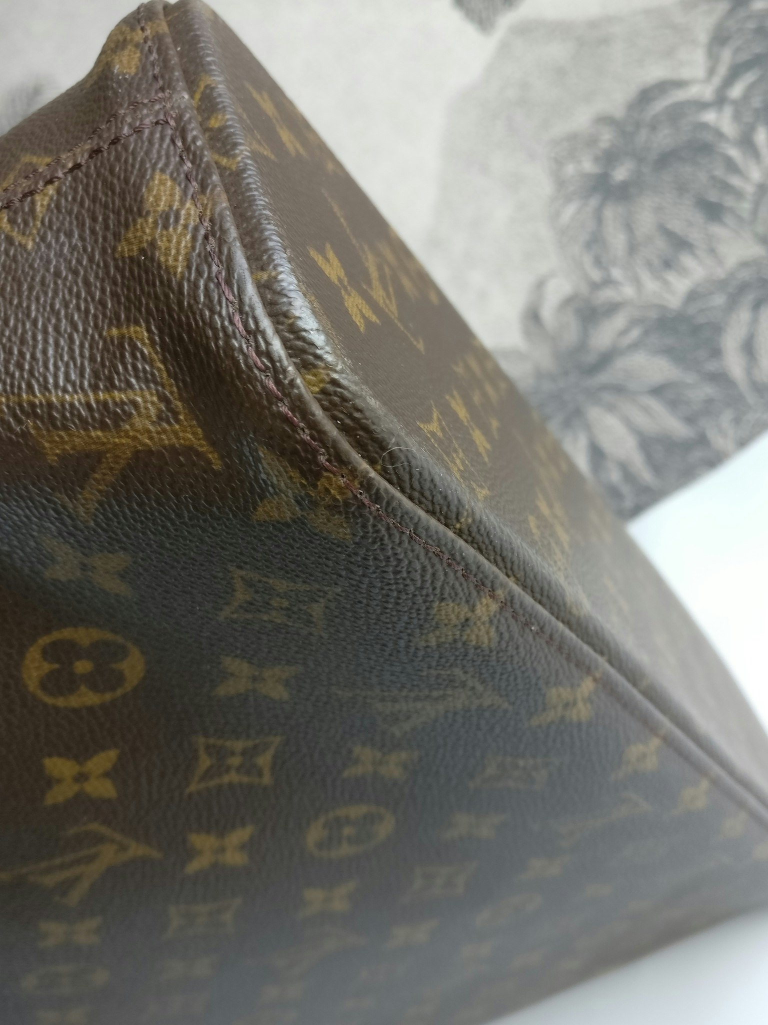 Louis Vuitton Luco shoulder bag