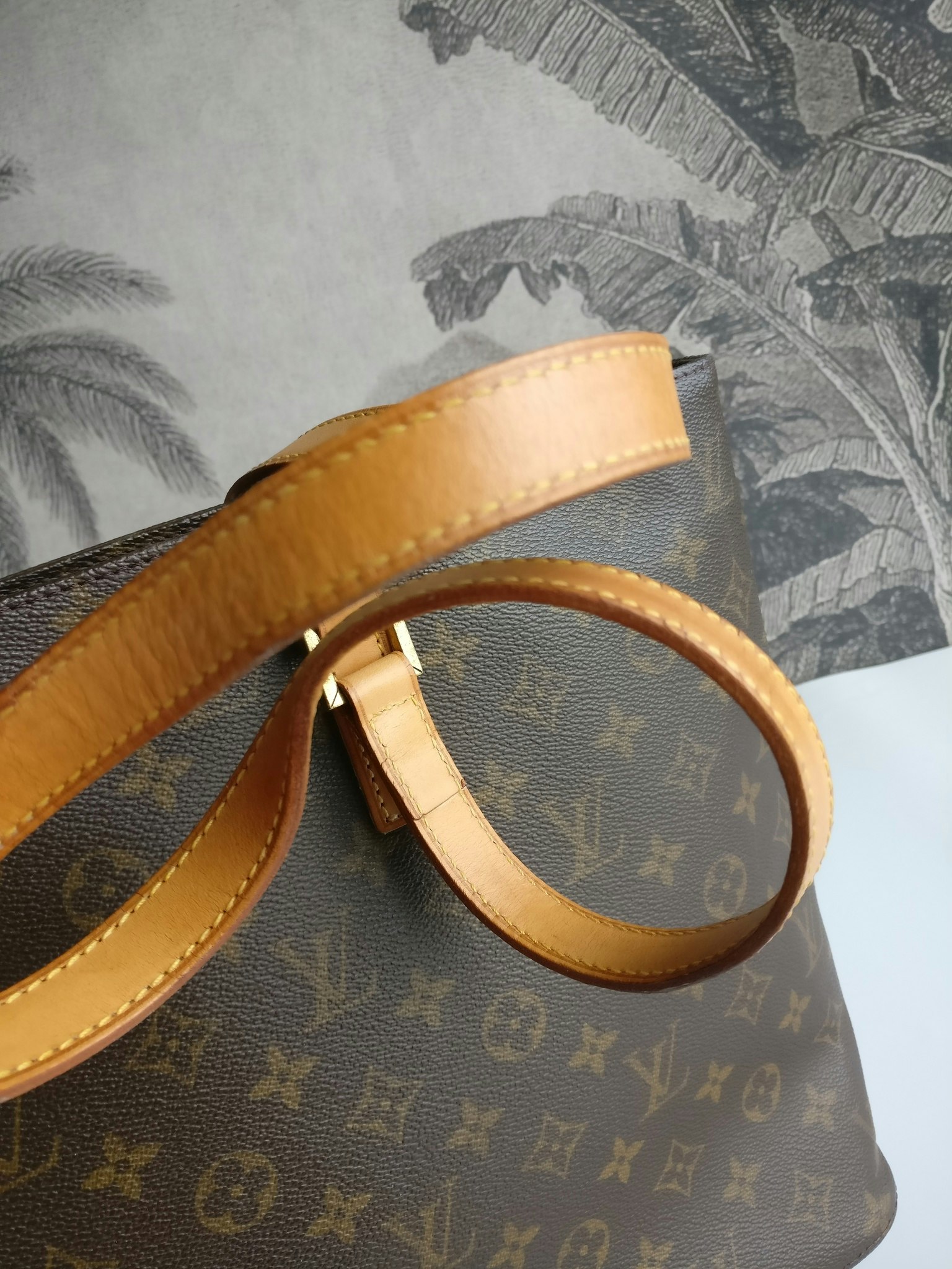 Louis Vuitton Luco shoulder bag