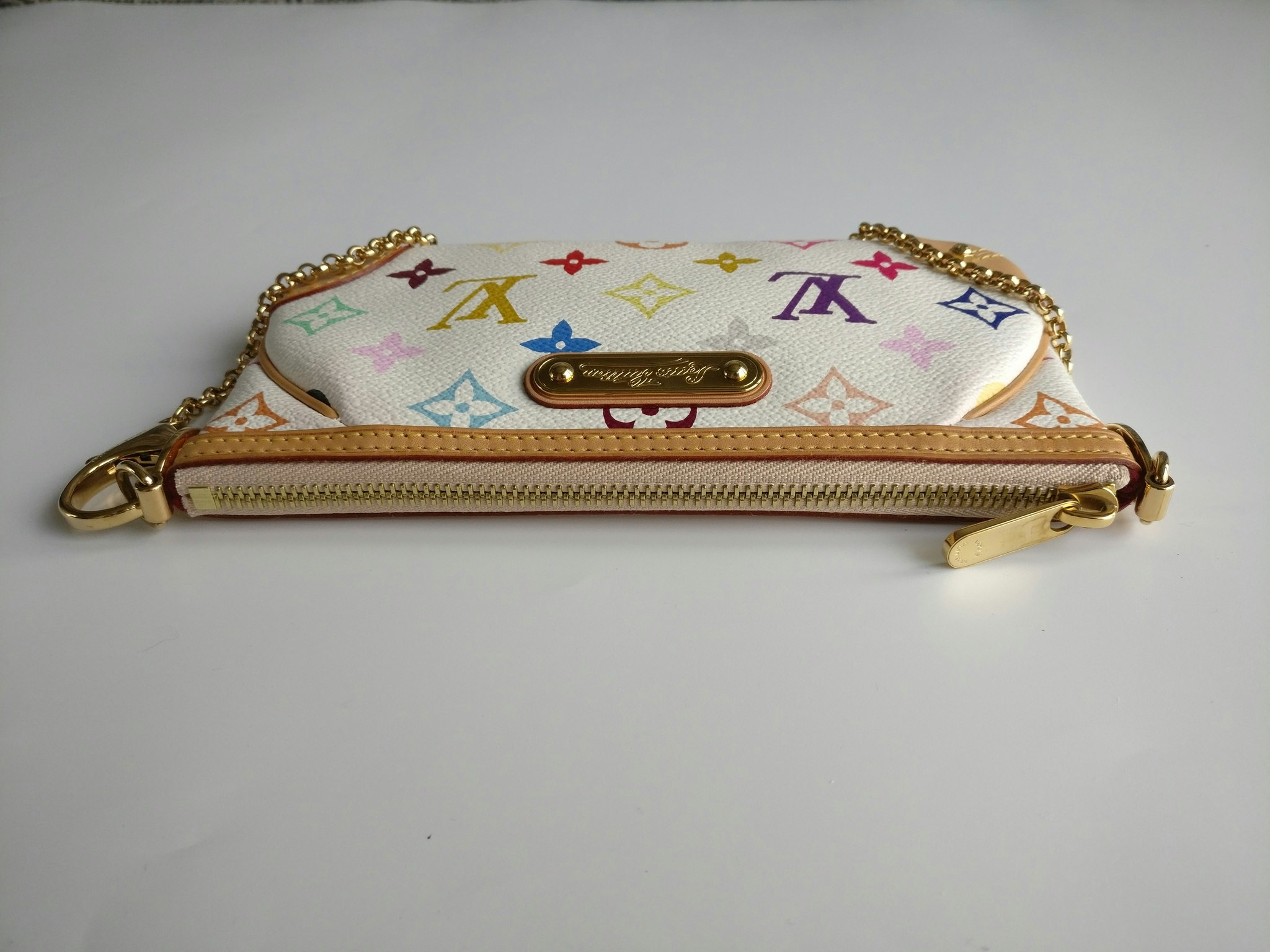 Louis Vuitton Pochette Milla MM