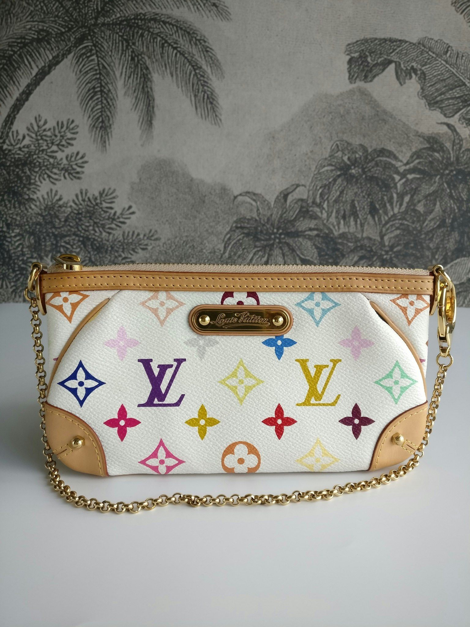 Louis Vuitton Pochette Milla MM