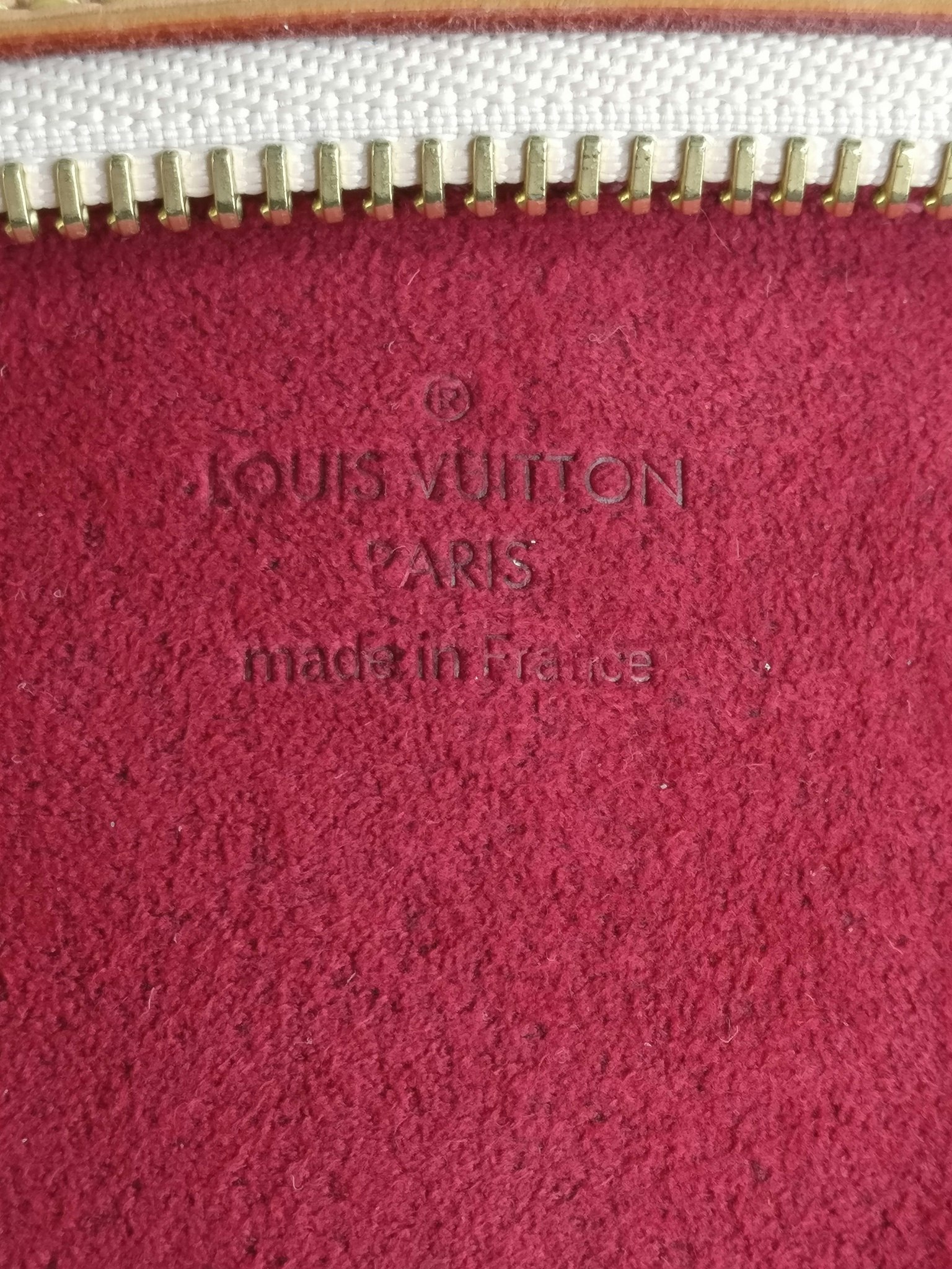 Louis Vuitton Pochette Milla MM