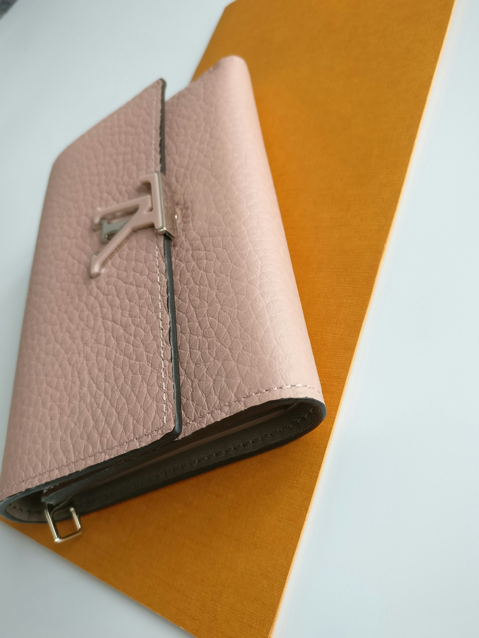 Louis Vuitton Capucines Compact Wallet magnolia