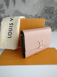 Louis Vuitton Capucines Compact Wallet magnolia