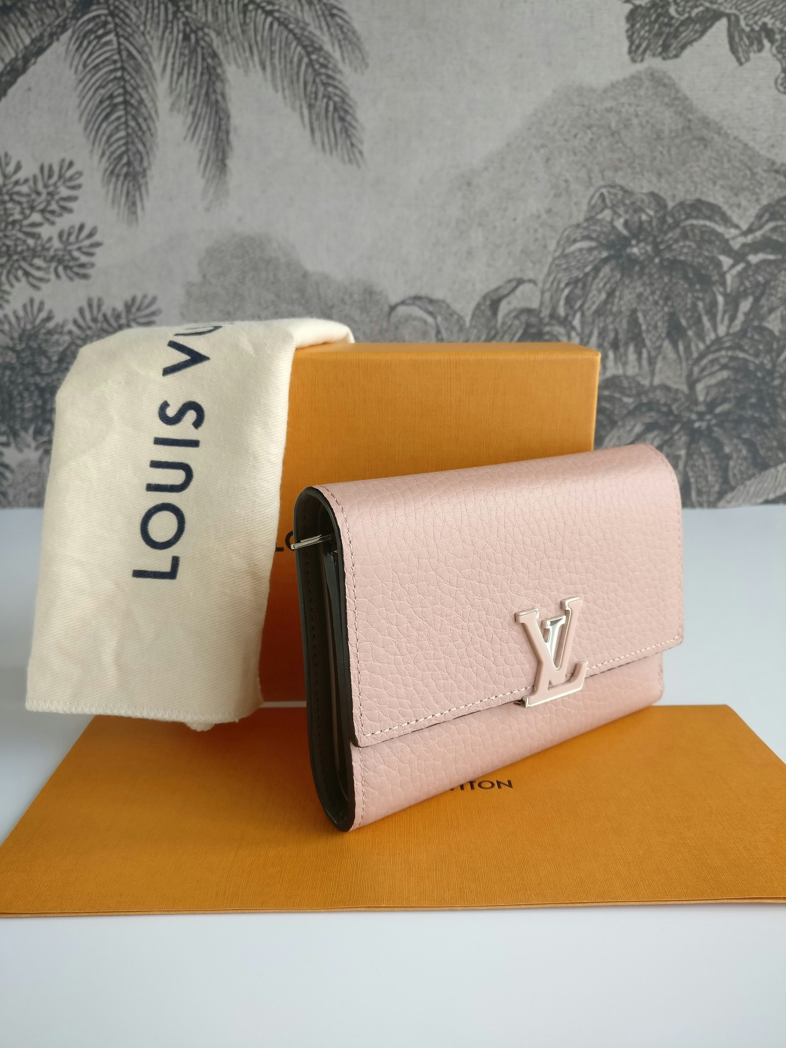 Louis Vuitton Taurillon Capucines Compact Wallet Magnolia