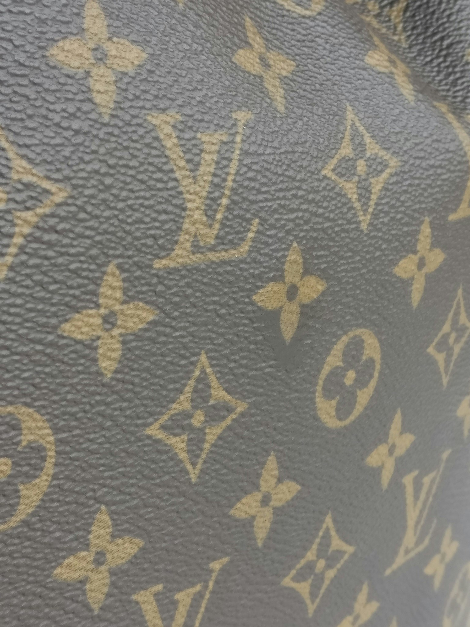 Louis Vuitton Berri MM