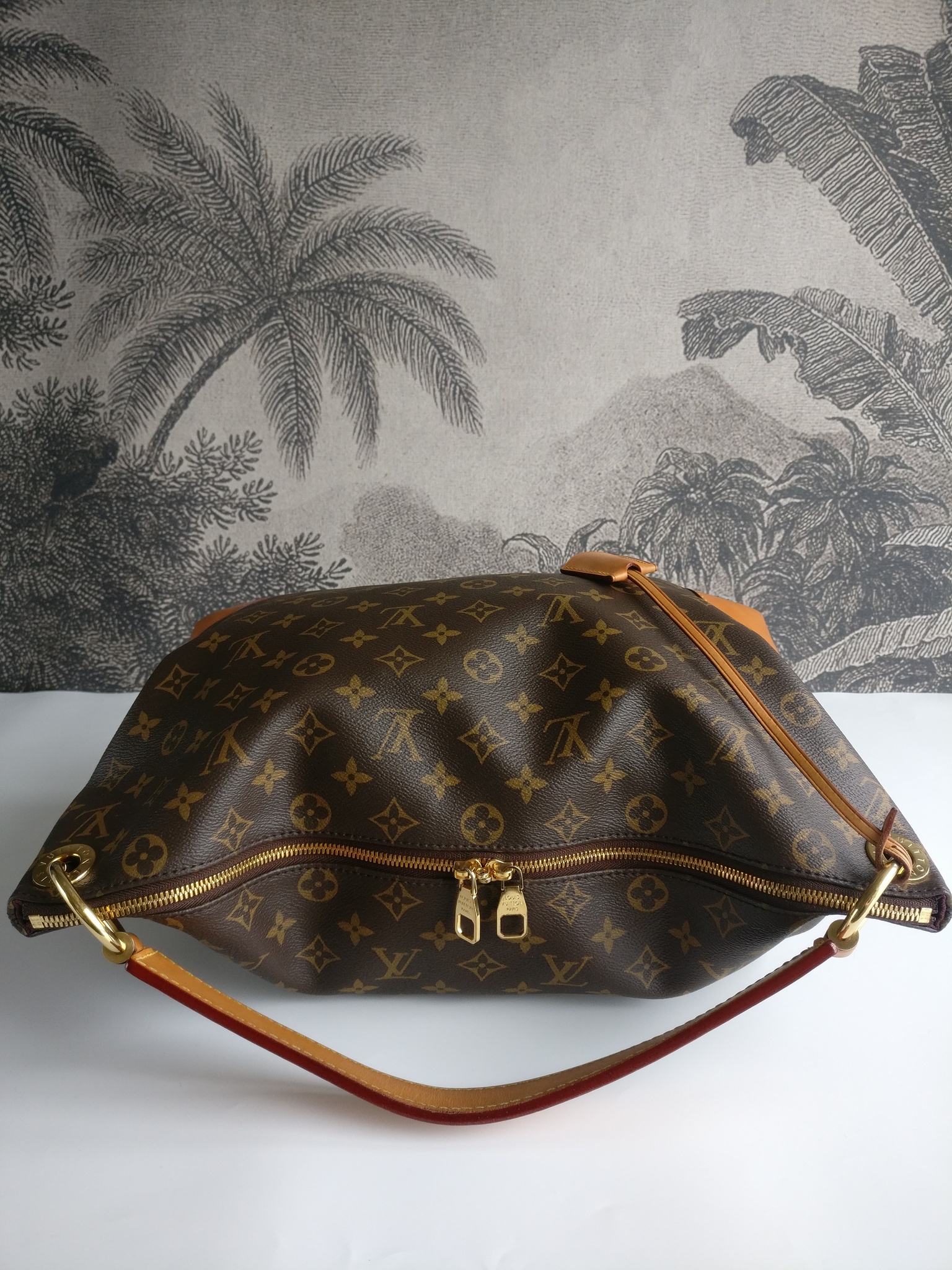 Louis Vuitton Monogram Berri MM  Brown Handle Bags Handbags  LOU755855   The RealReal